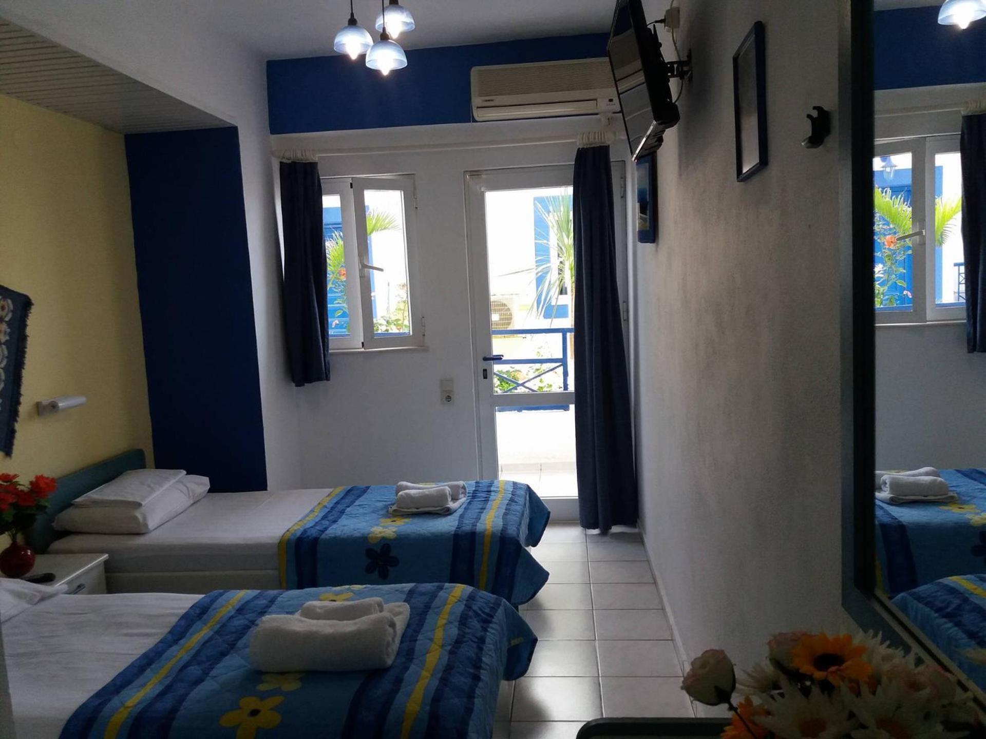 Studio (2 Adults)