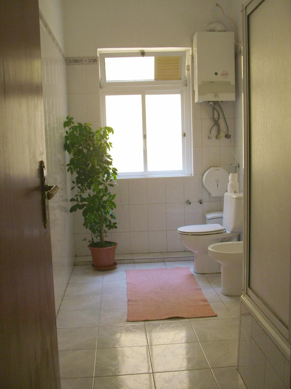 Double or Twin Room with Shared Bathroom photo 3