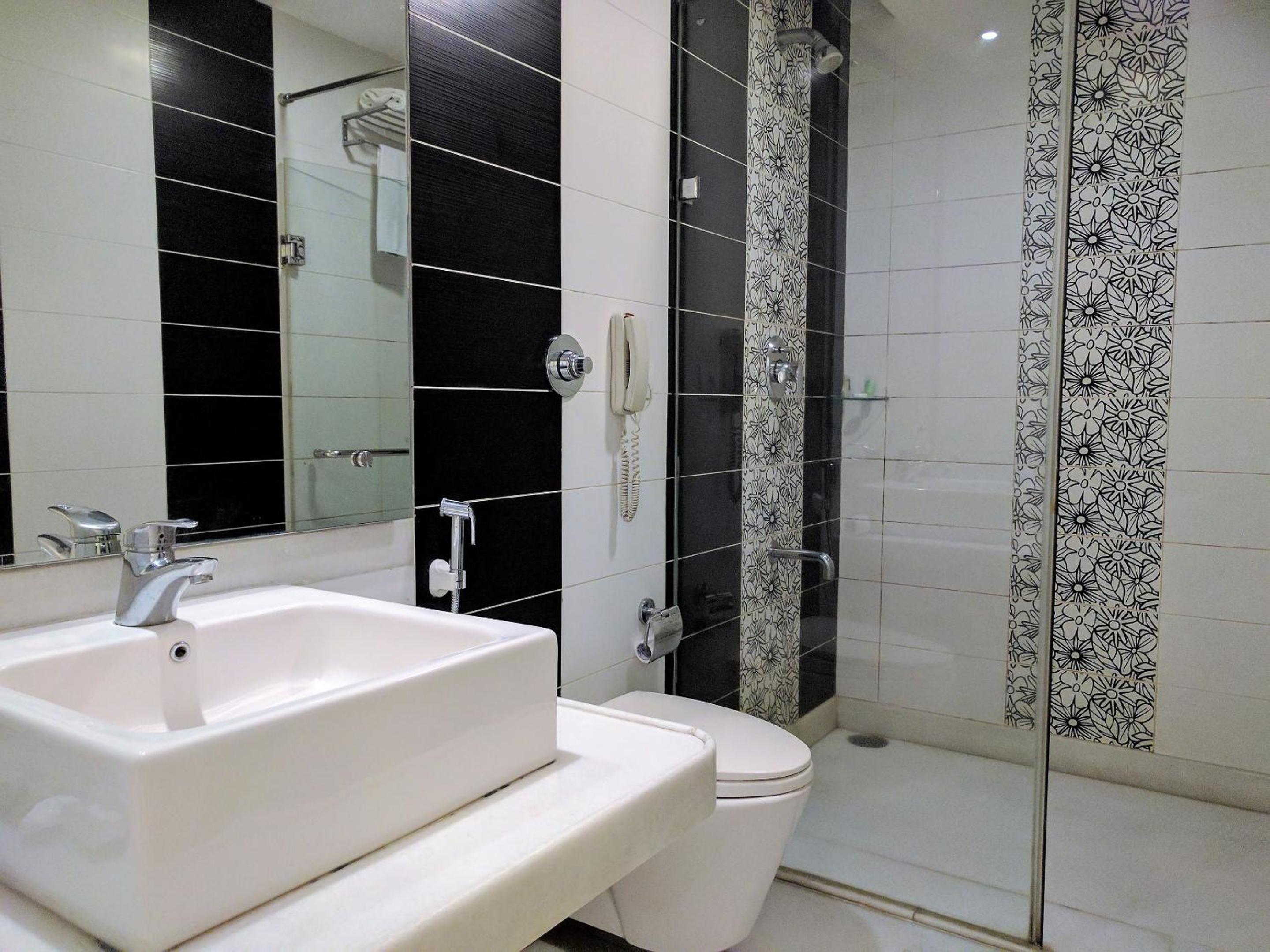 Royal Suite - Photo 2