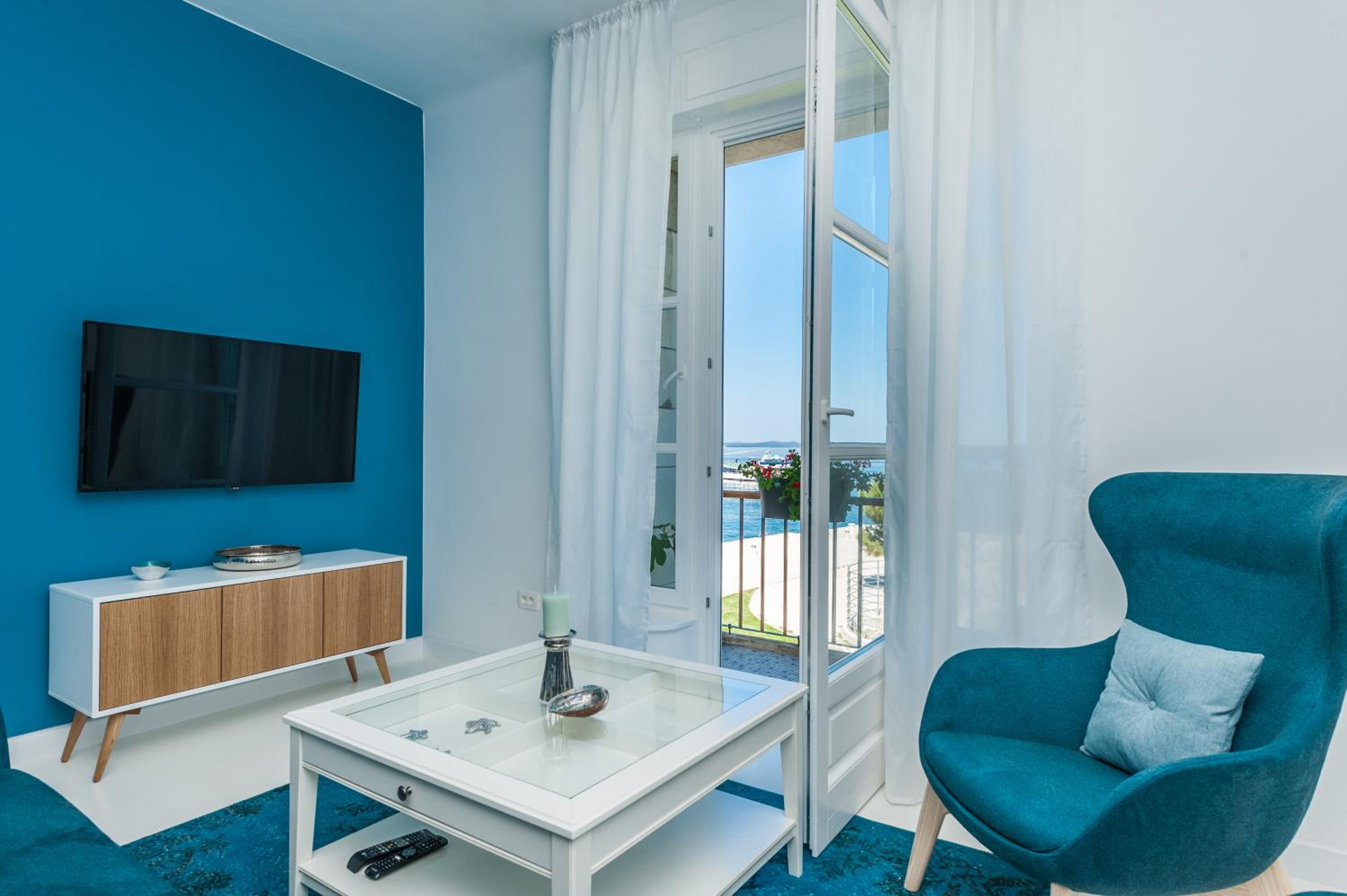 Apartment with Sea View photo 1
