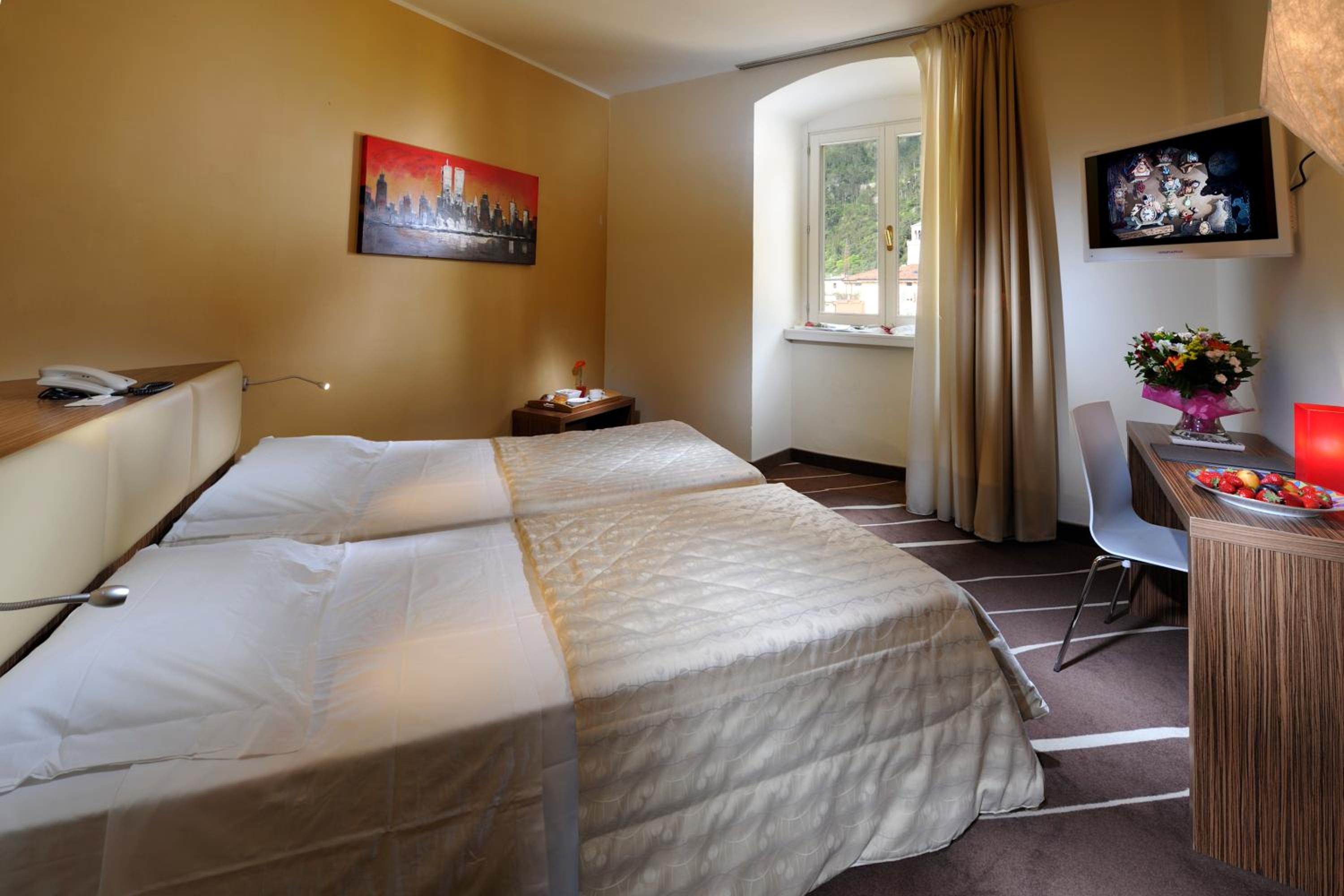Double Room - Photo 4