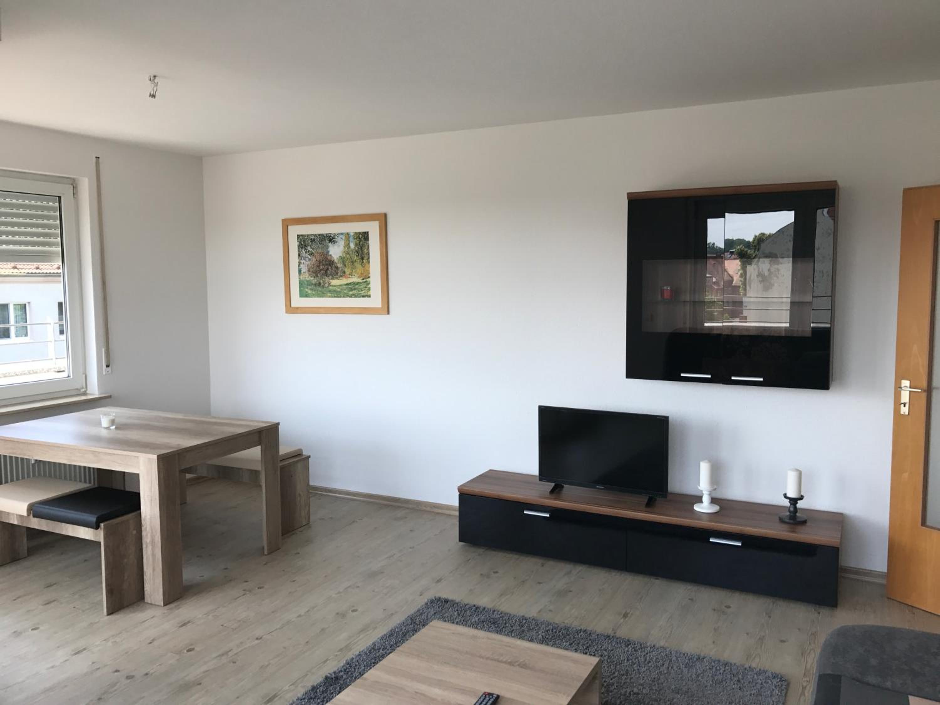 Apartment with Terrace - Photo 23