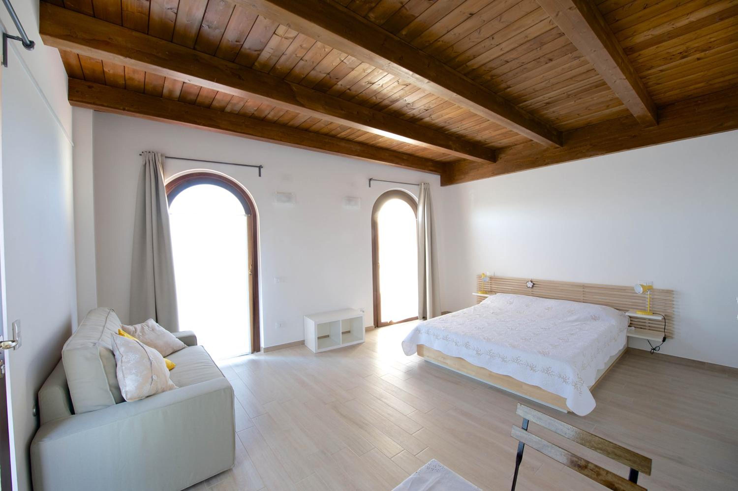 Deluxe Triple Room with Sea View photo 1