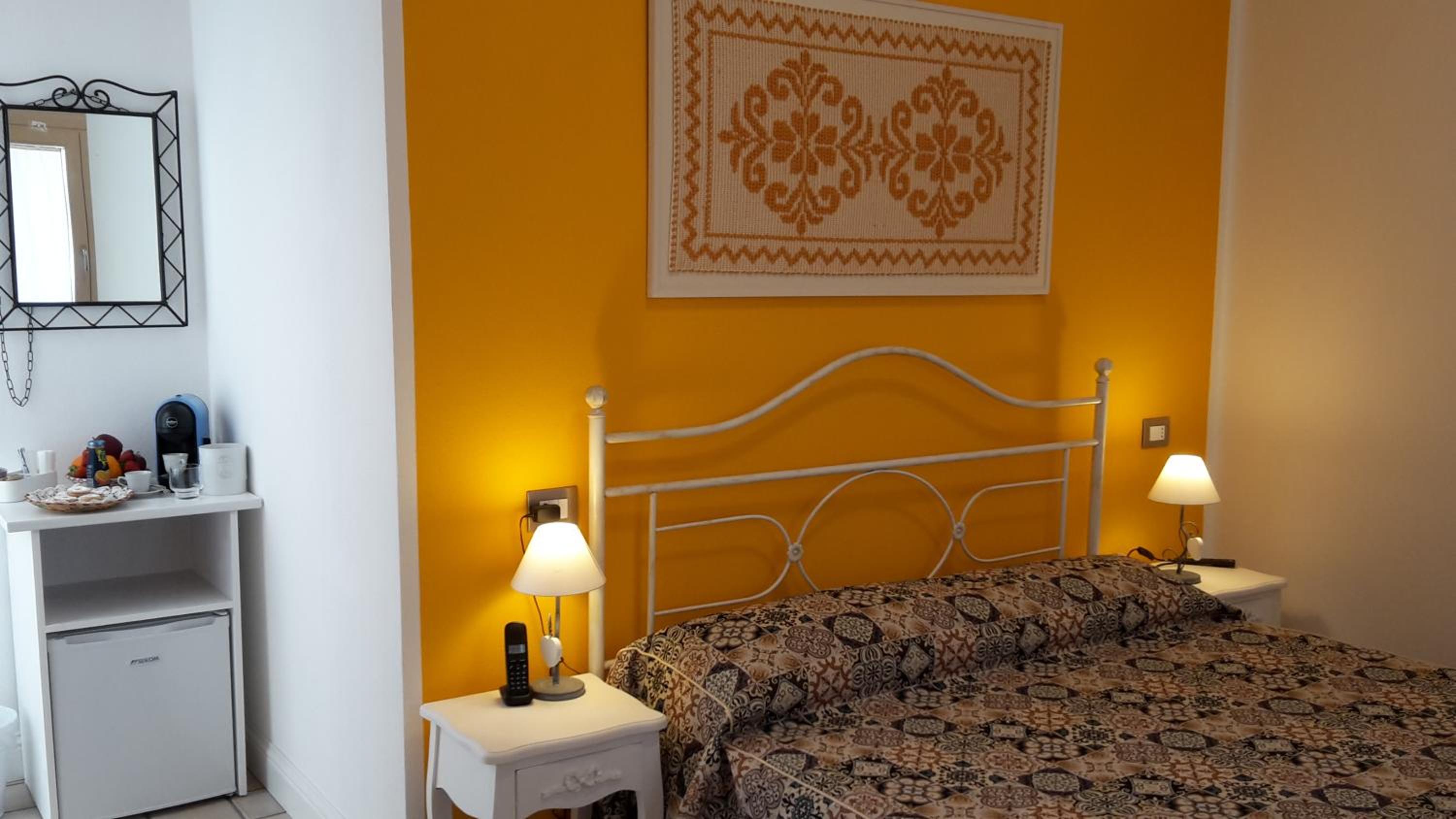 Double Room with Private Bathroom photo 2