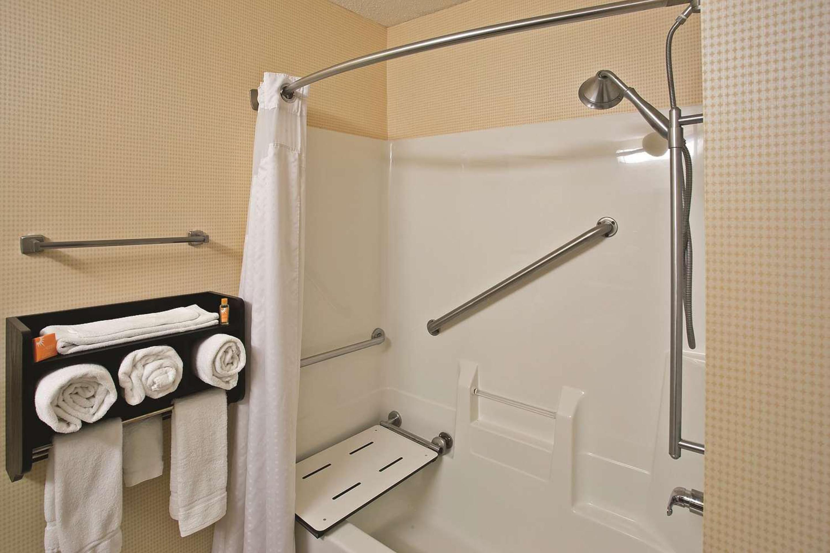 AmericInn by Wyndham Frankfort IN