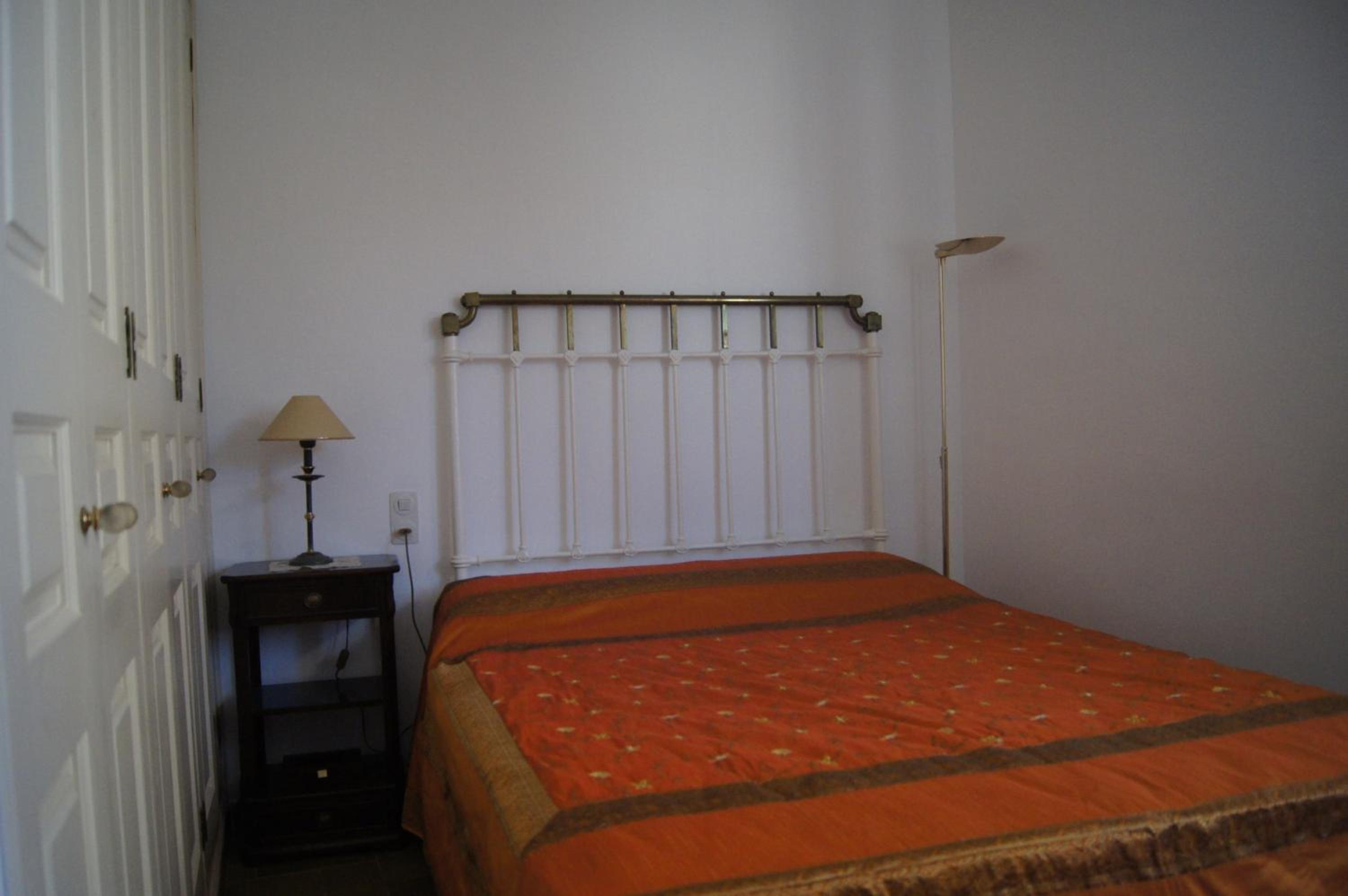 Casa adosada de tres habitaciones