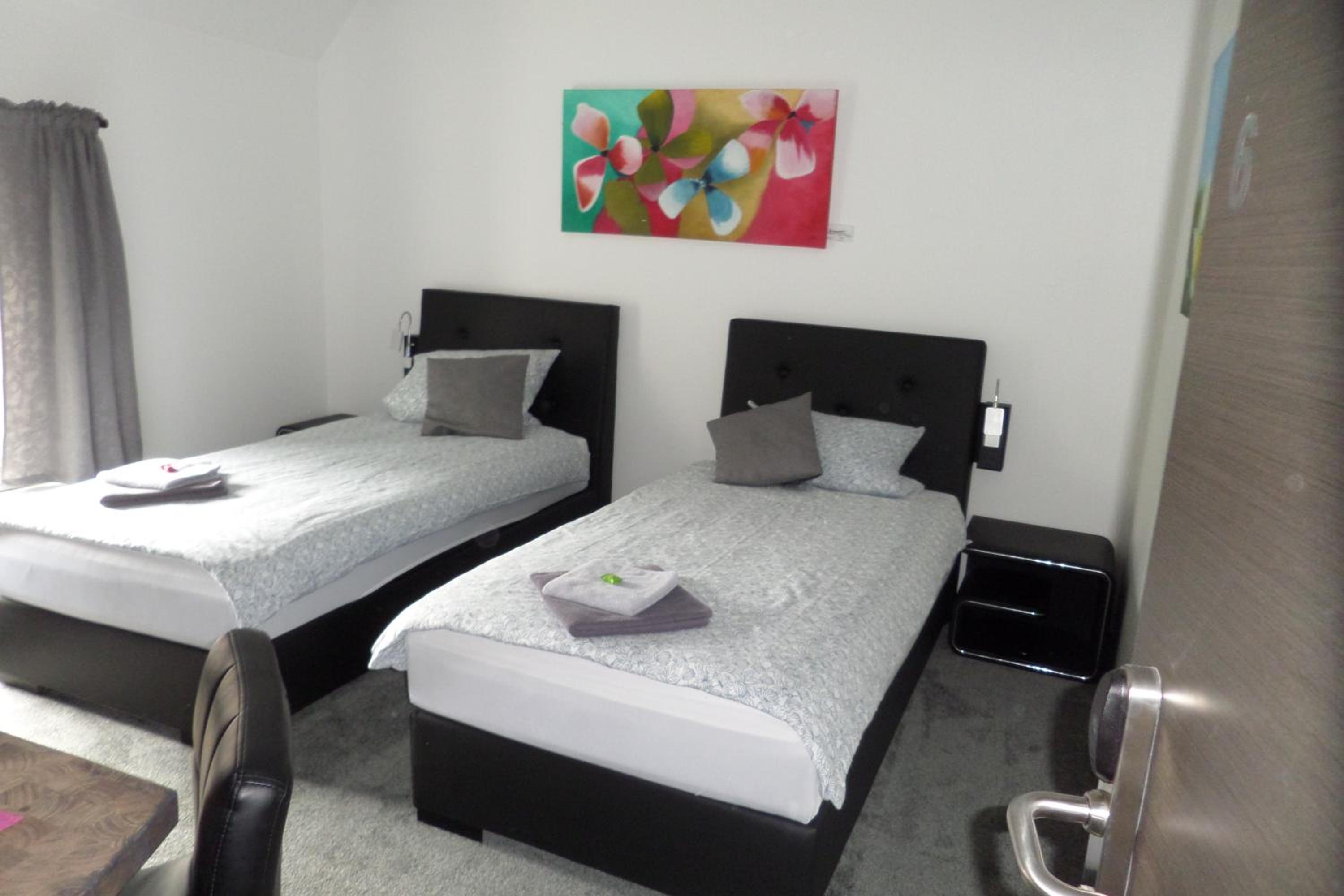 Double Room - Photo 2