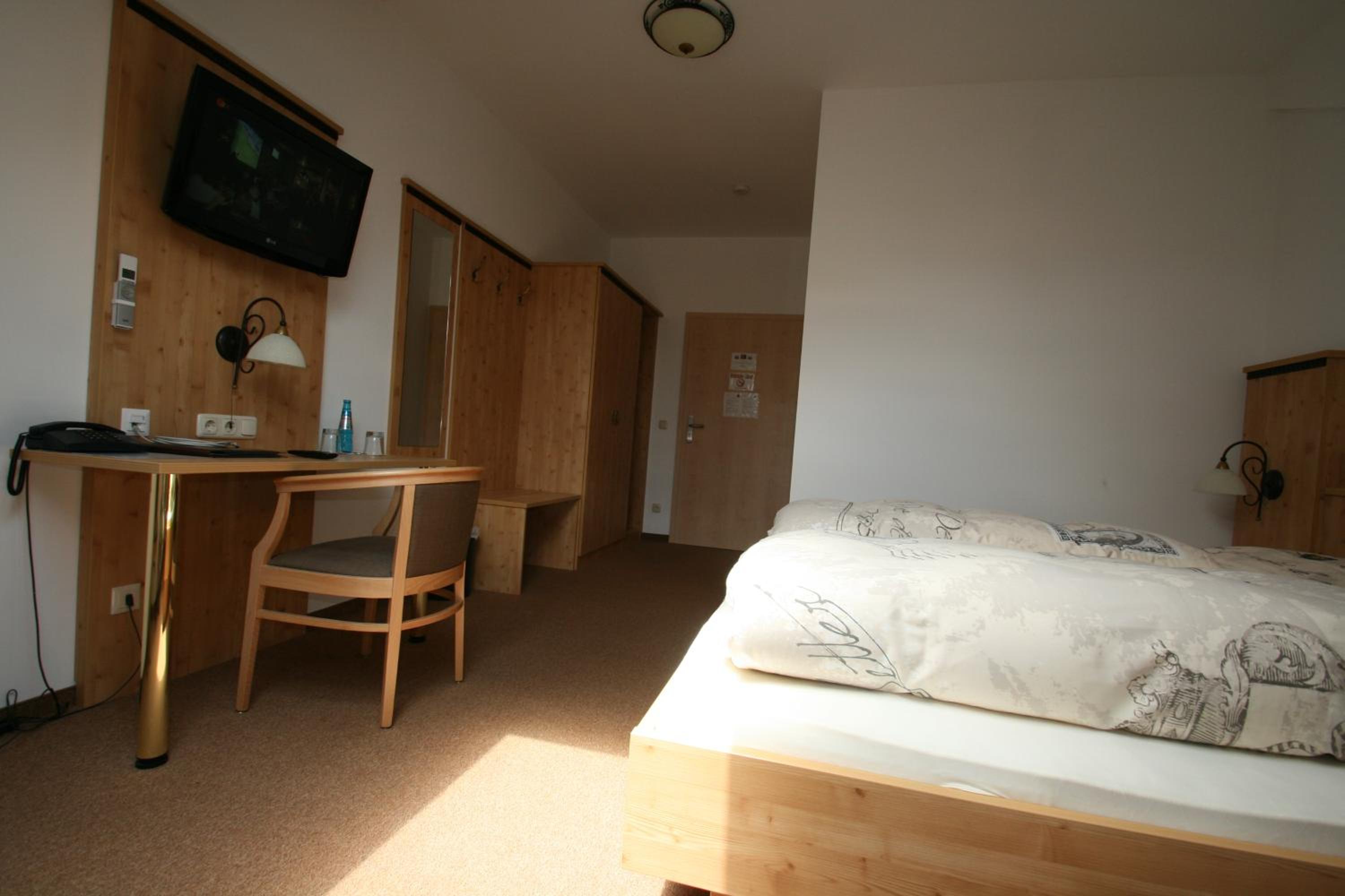Double or Twin Room photo 2
