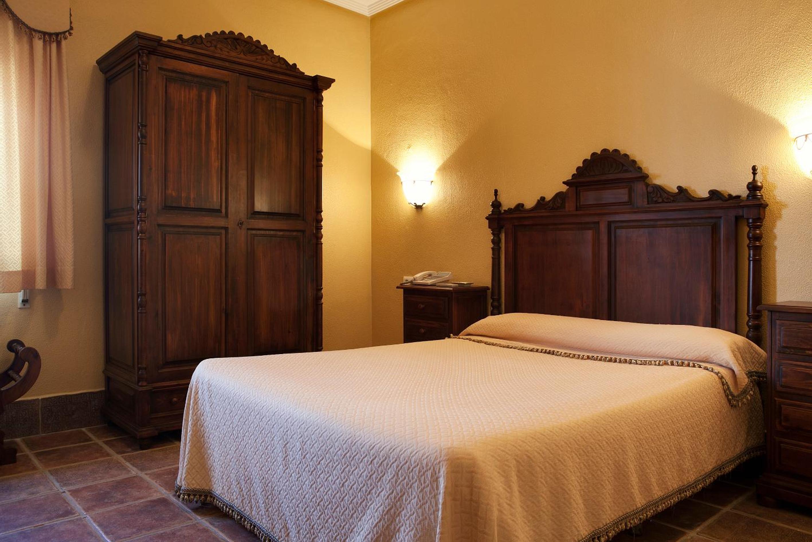 Double or Twin Room photo 2