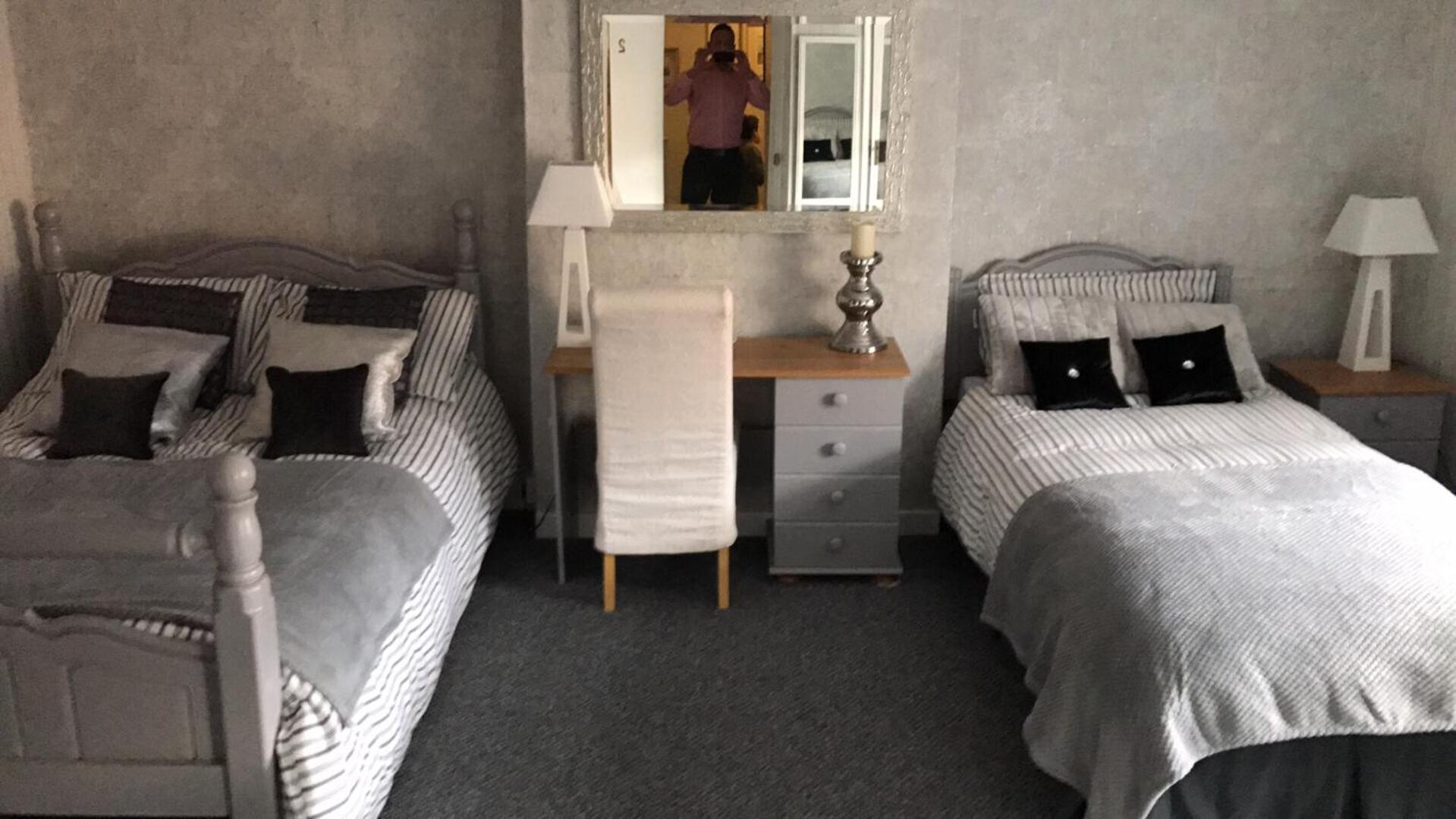 Standard Triple Room - Photo 4