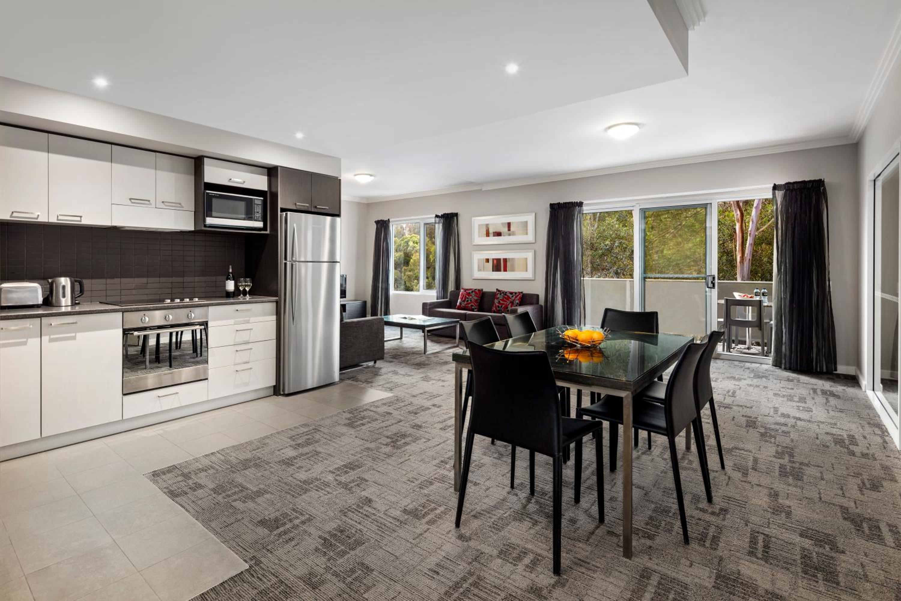 Three-Bedroom Apartment - Photo 8