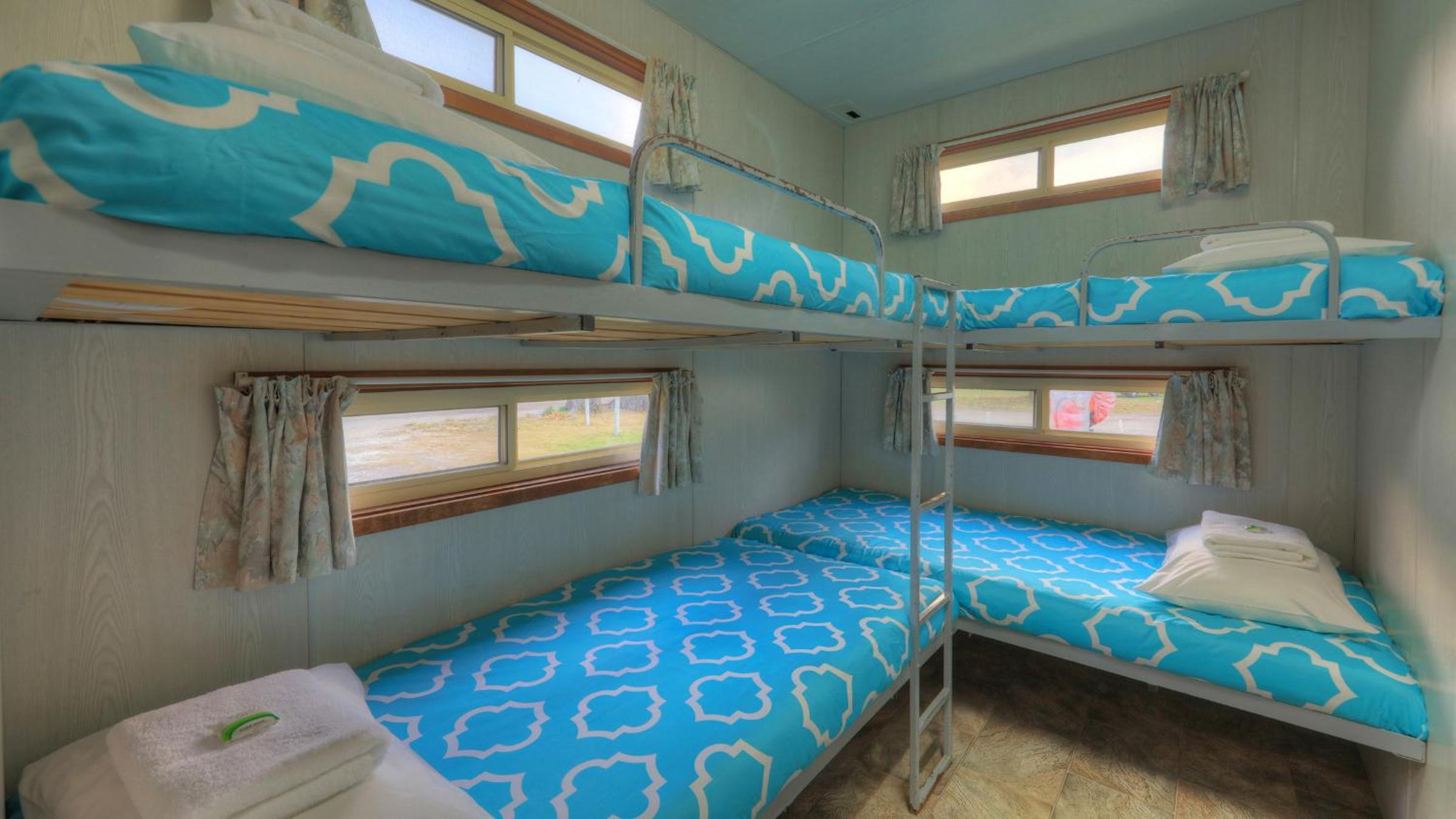 Eden Monaro Two-Bedroom Villa - Pet Friendly (6 Guests) photo 1