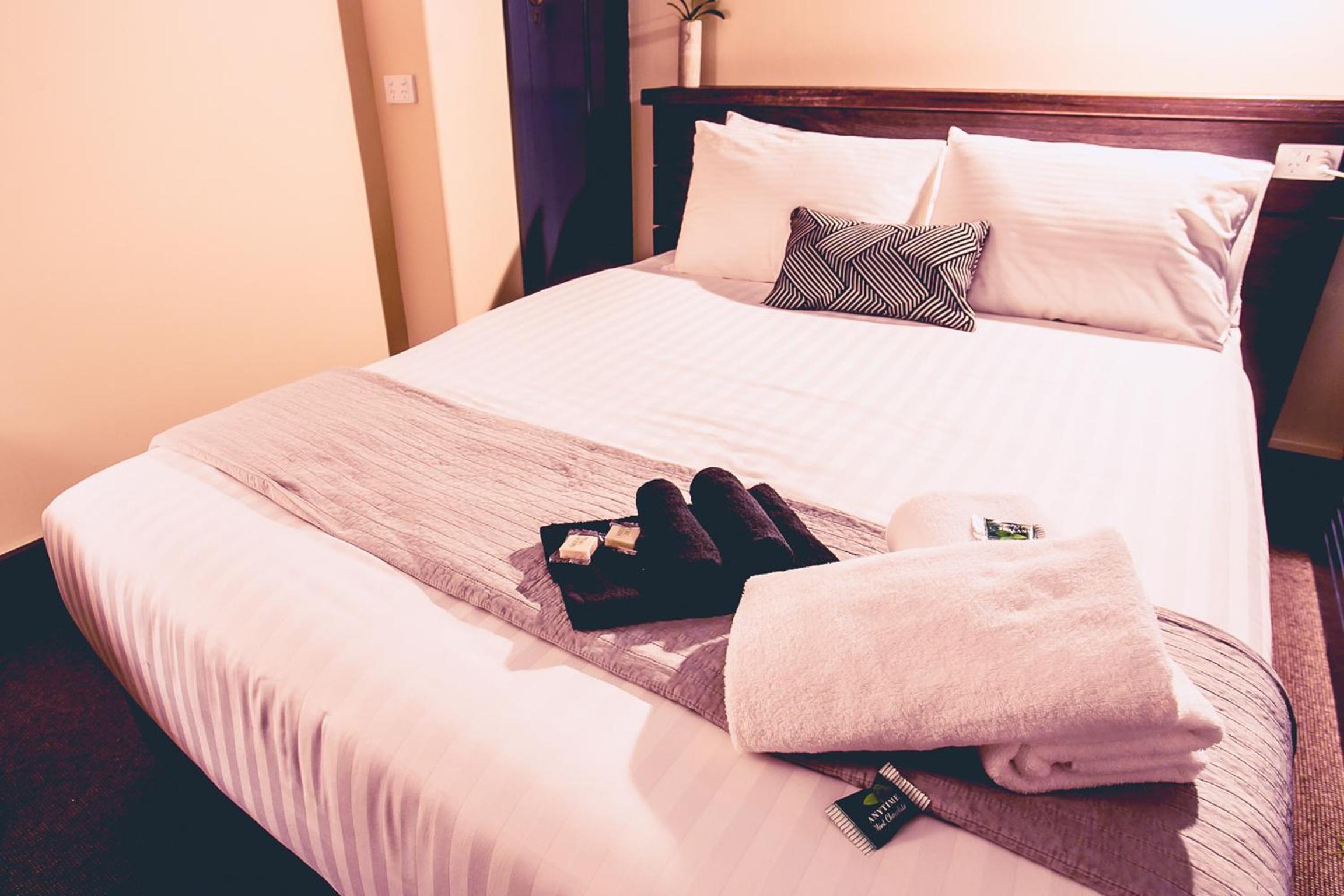 Double Room with Shared Bathroom photo 2