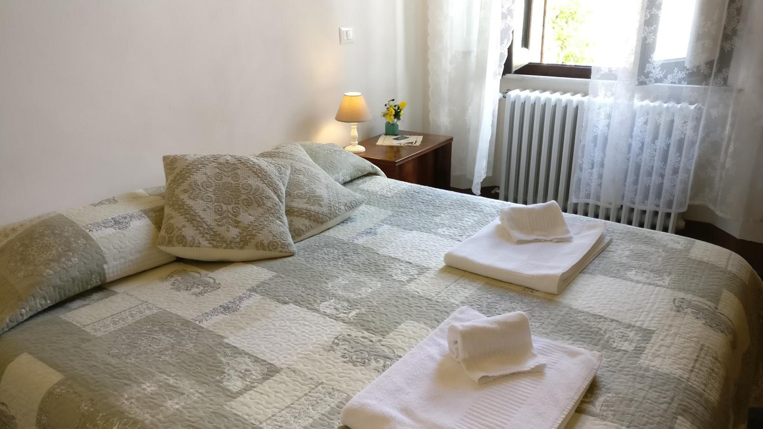 Double Room - Photo 6