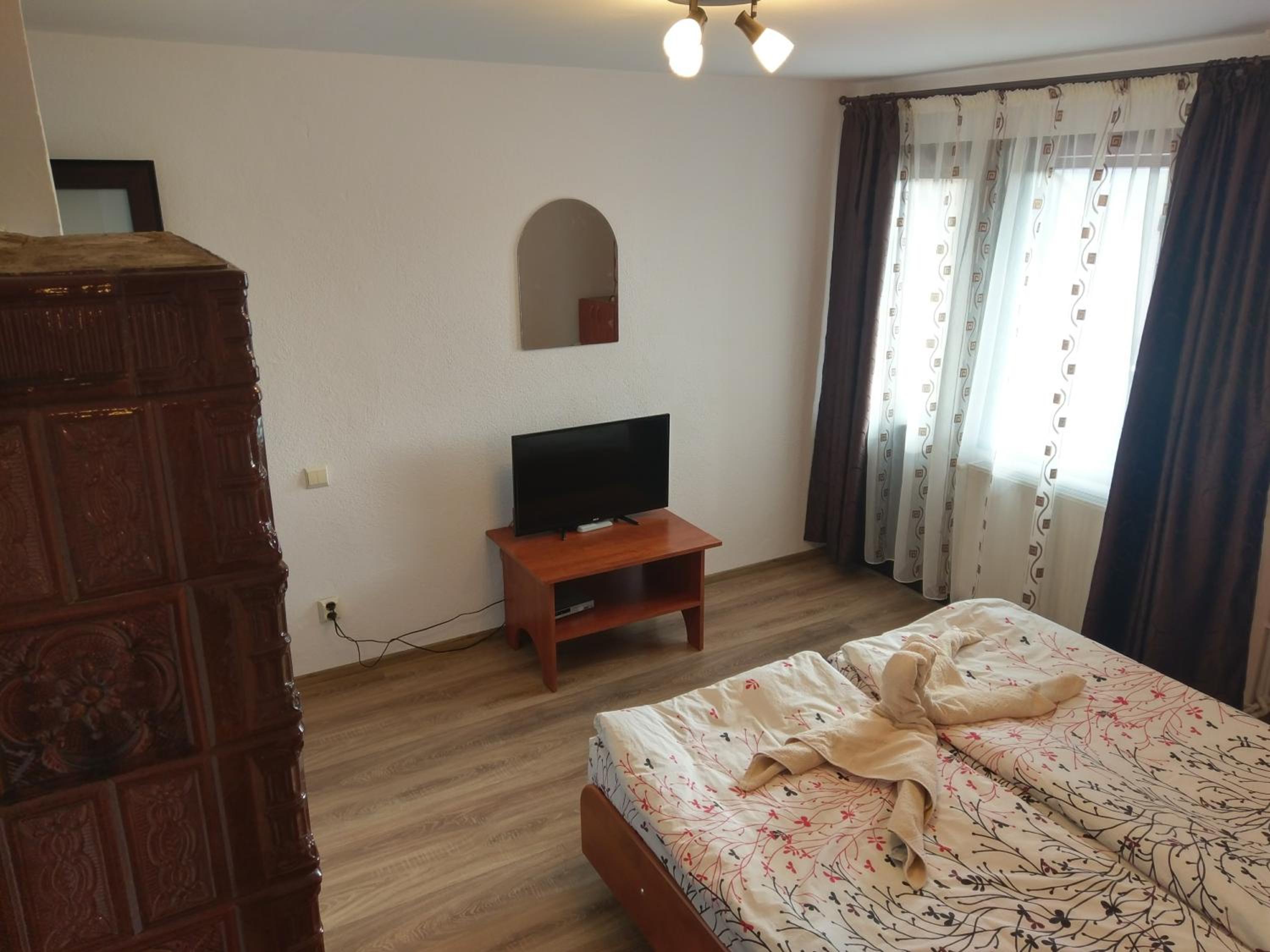 Double Room with Private Bathroom - Photo 1