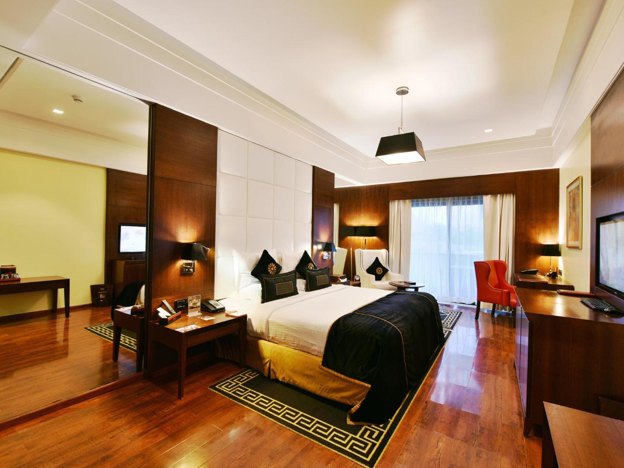 Della Adventure Resort King Bed  - Photo 1