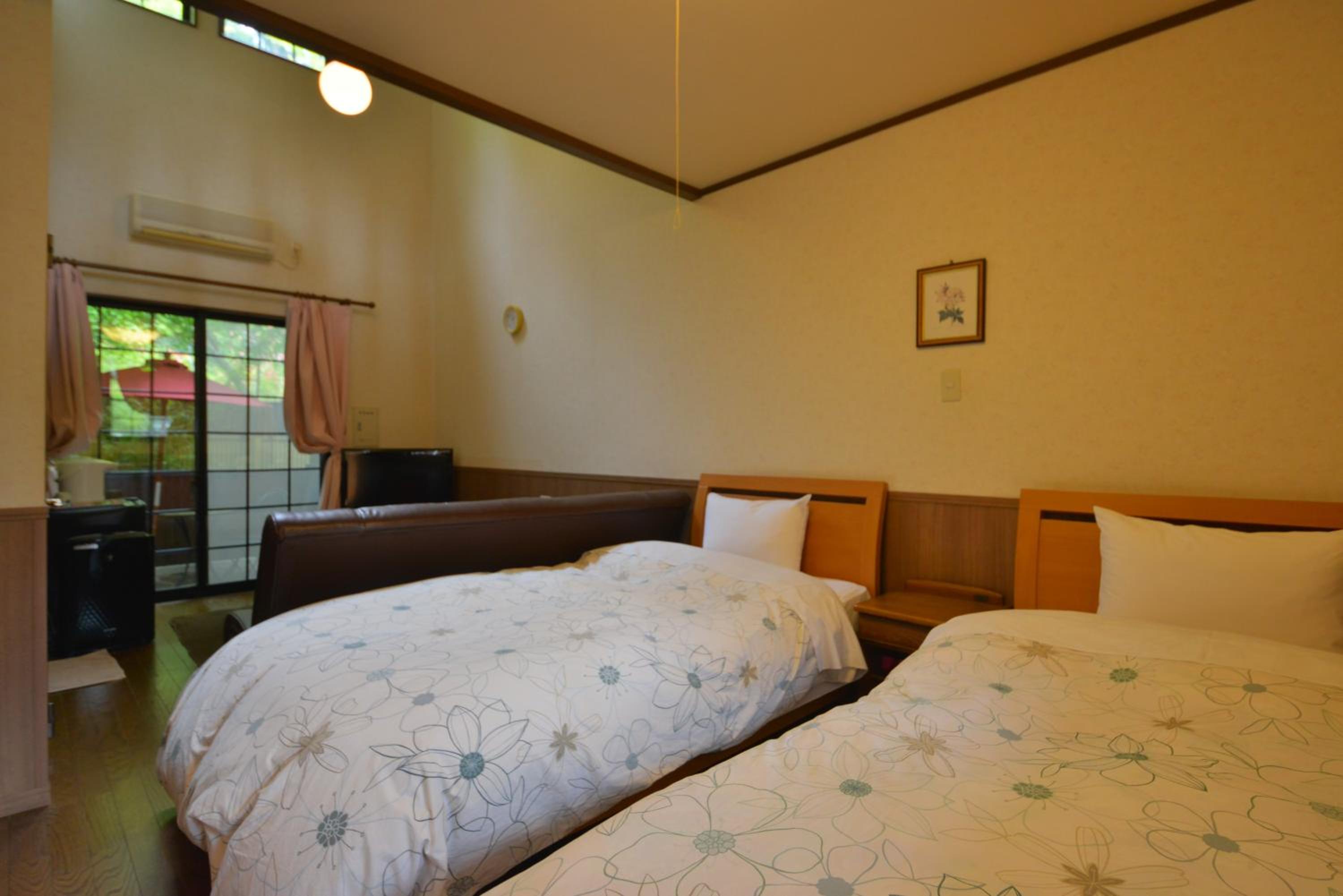 Maisonette photo 1