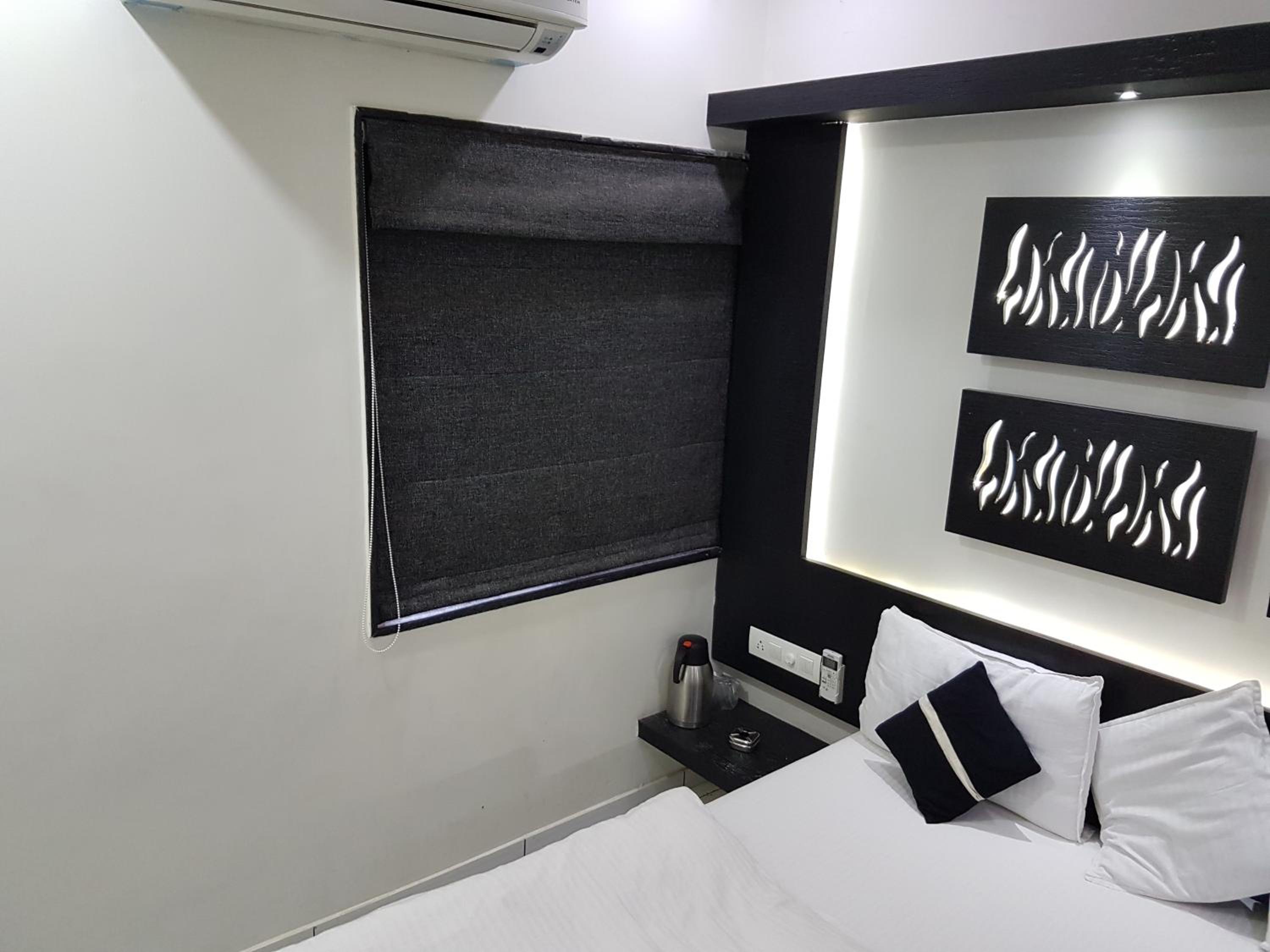 Deluxe Double Room photo 2
