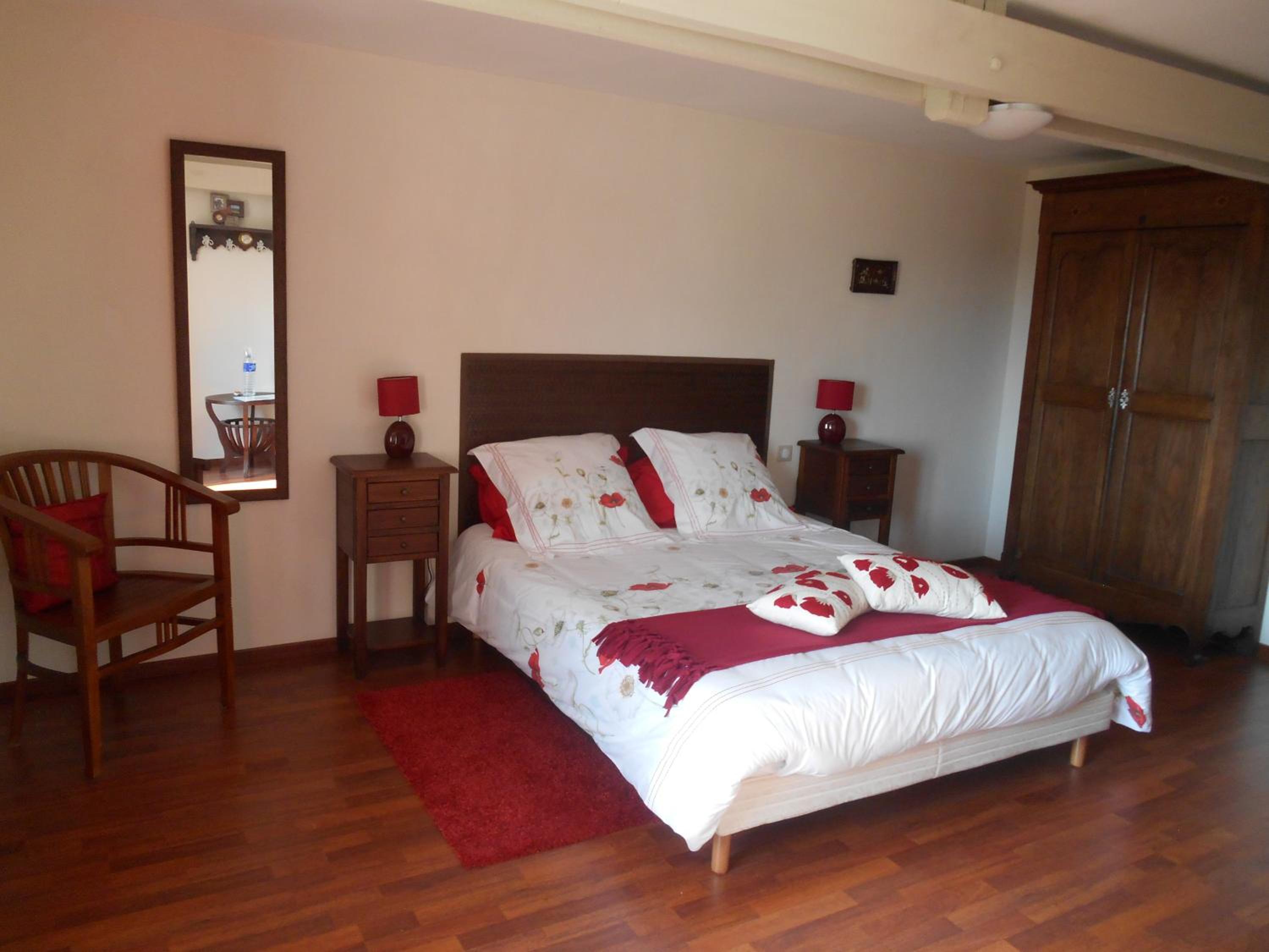 Double Room with Private Bathroom photo 3