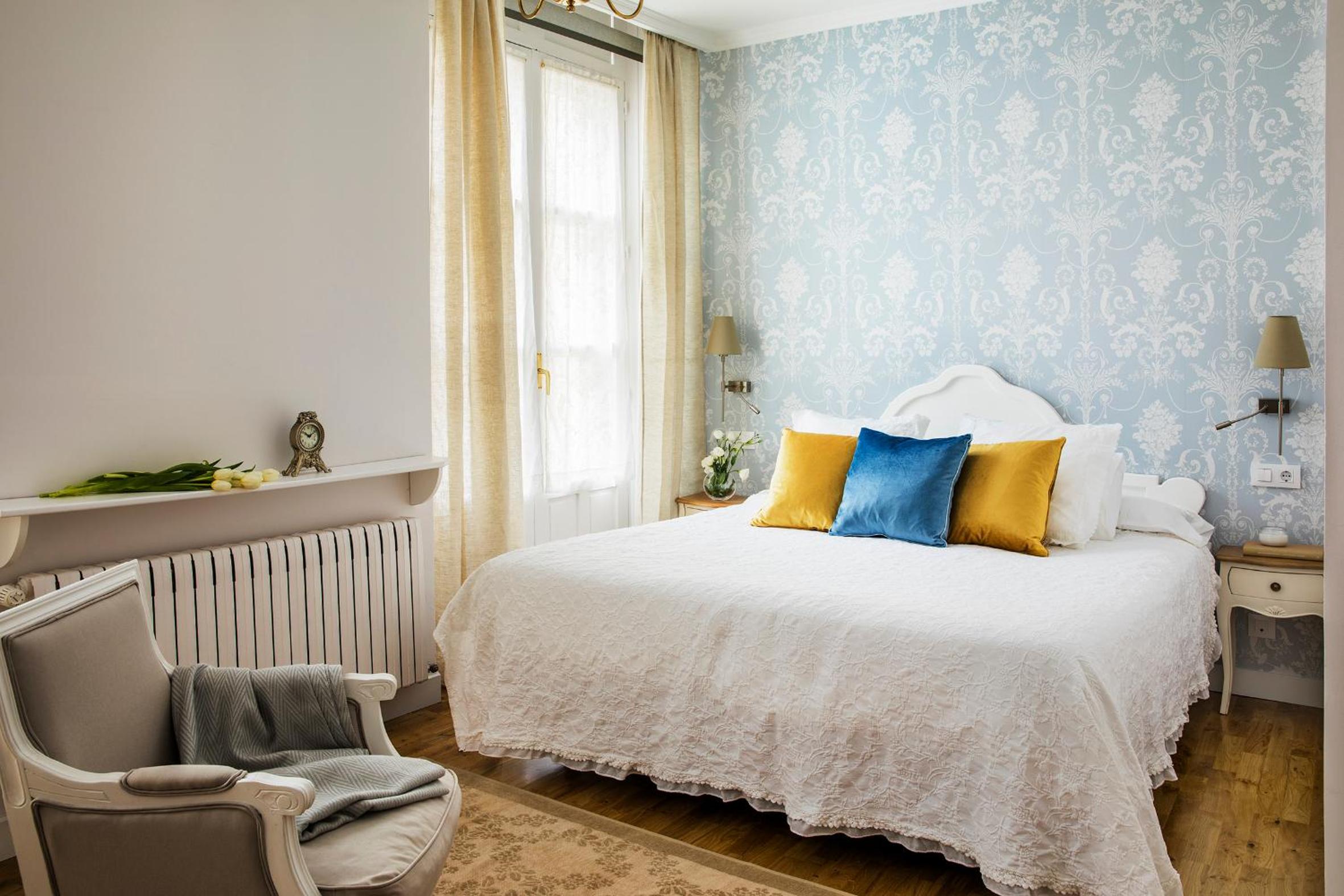 Double or Twin Room - Photo 4