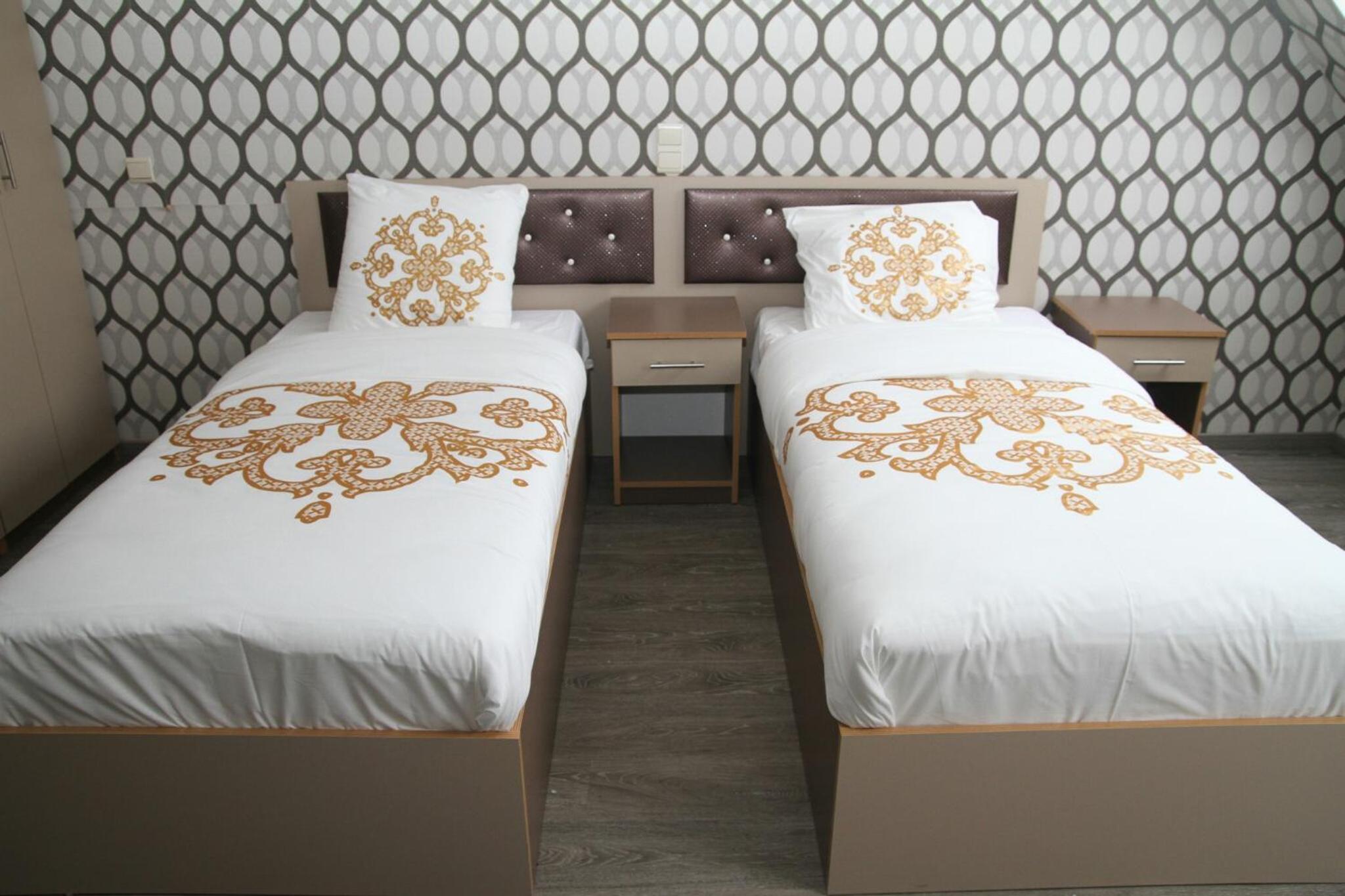 Standard Double or Twin Room - Photo 4