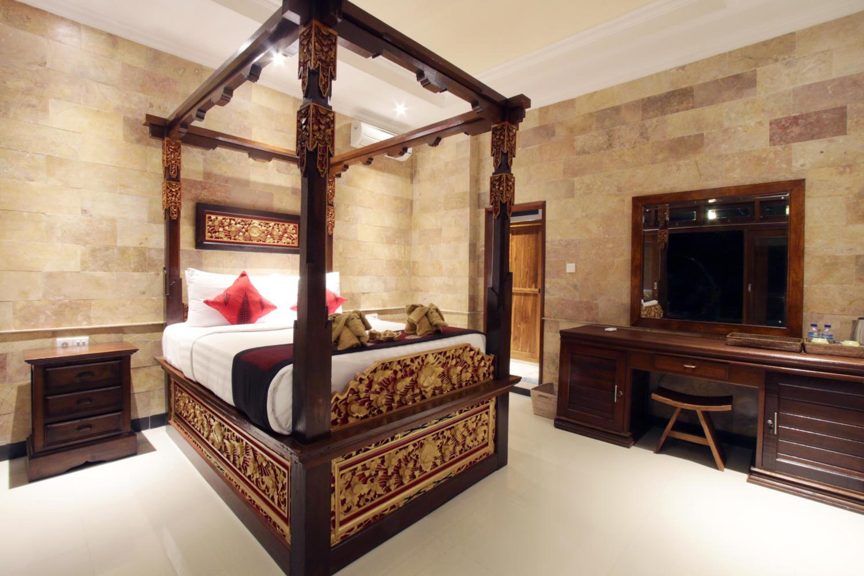 Deluxe Room - Photo 24