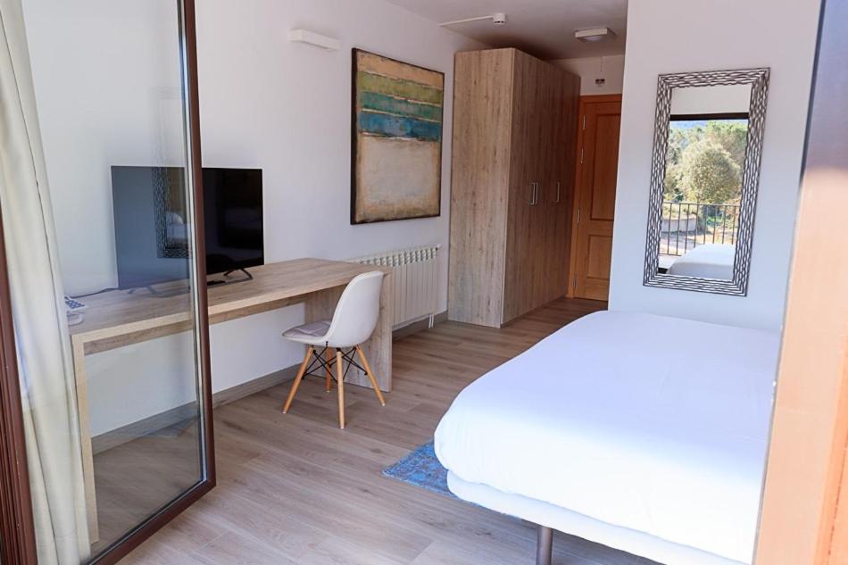 Double or Twin Room photo 3
