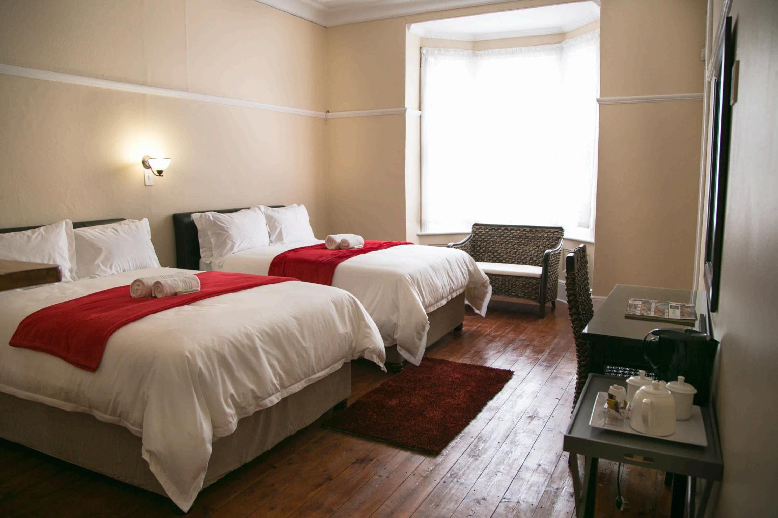 Executive Queen Room with Two Queen Beds photo 1