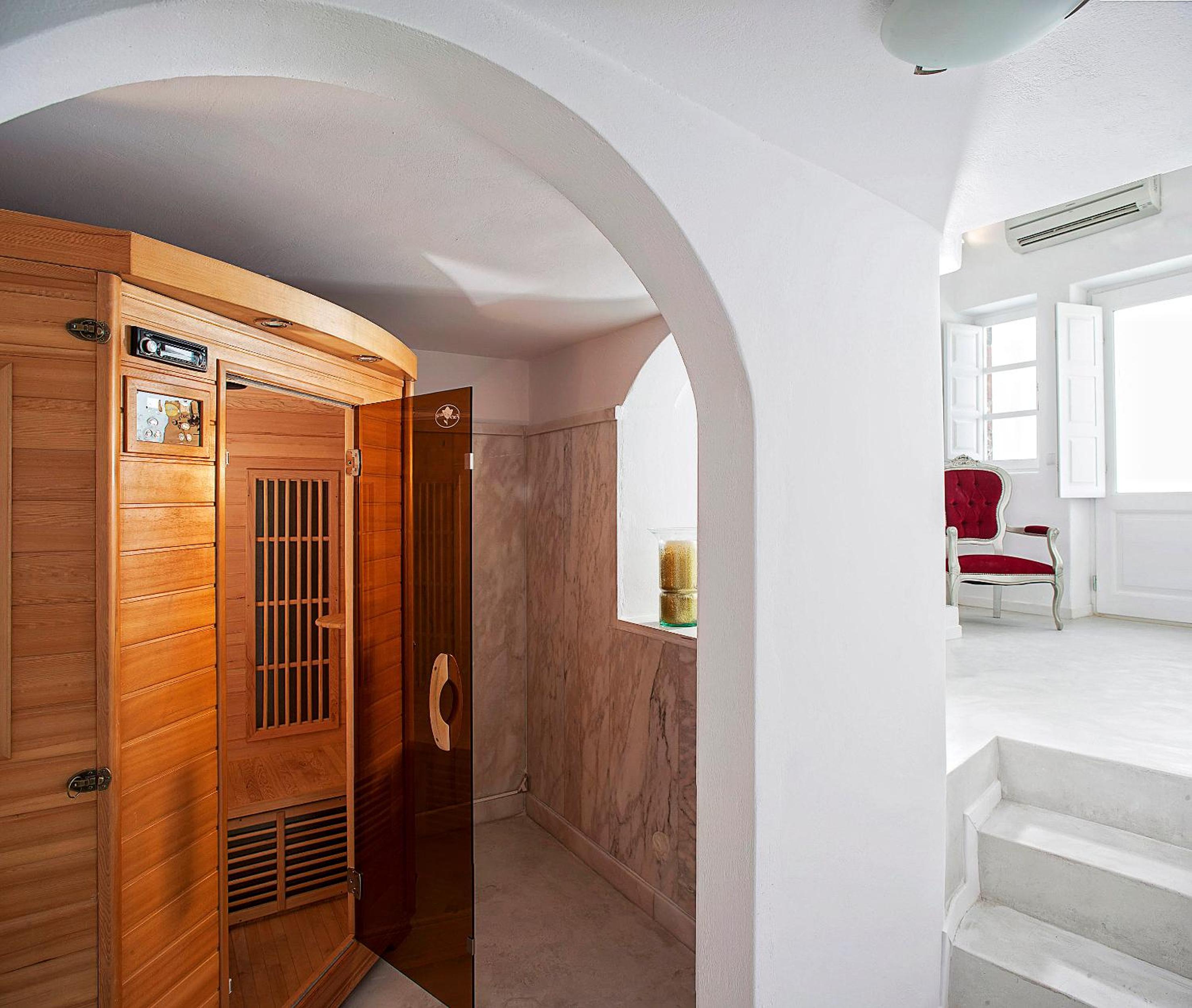 Above Blue Villa - Photo 14