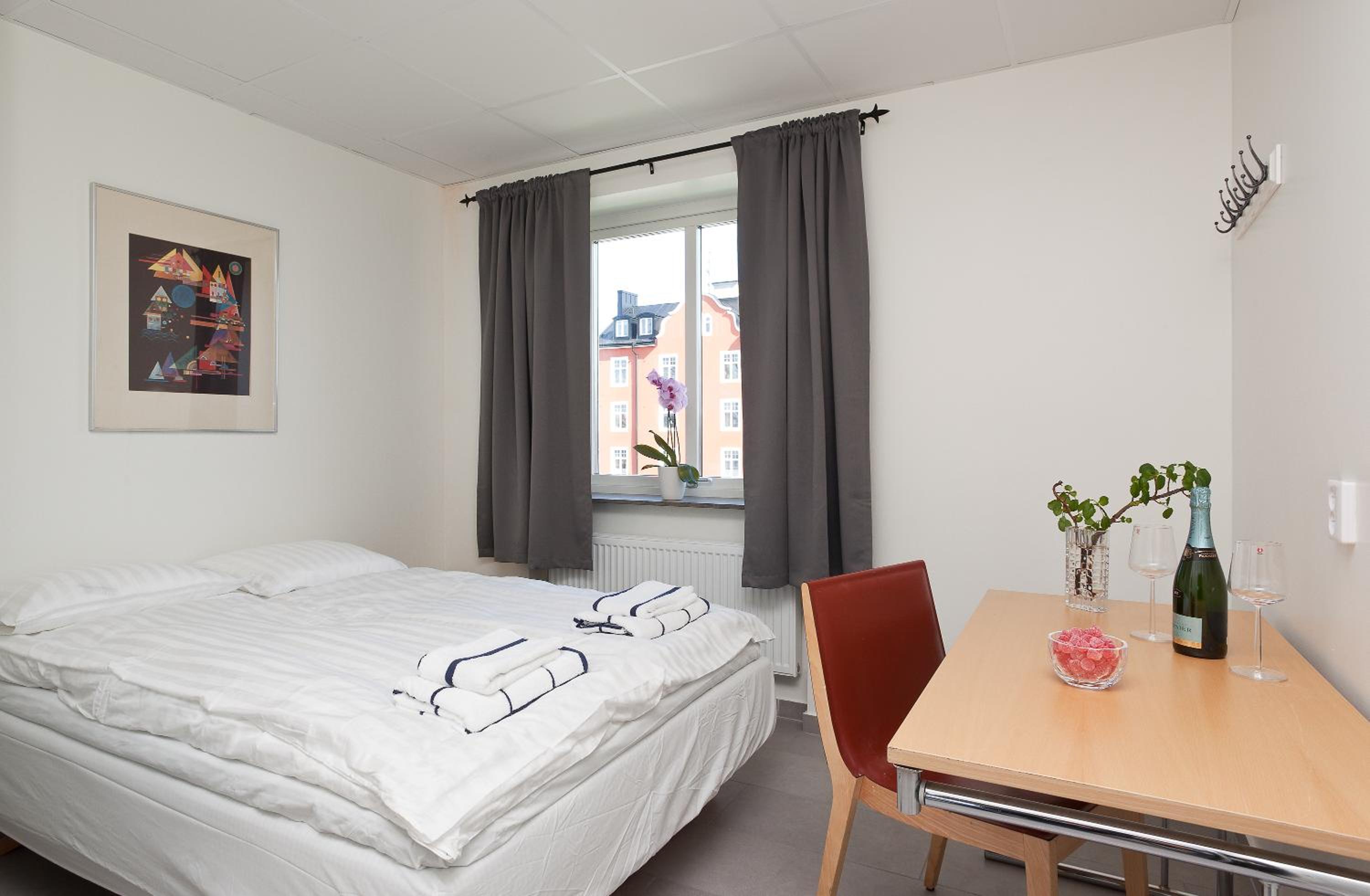 Single Room photo 2