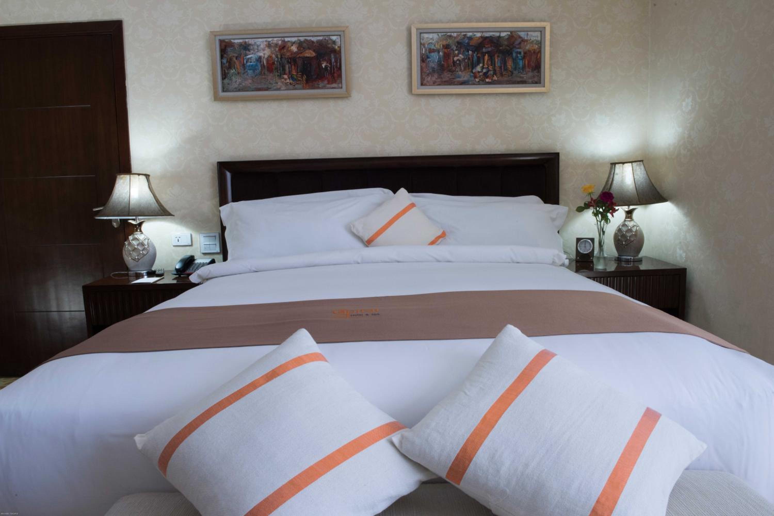Superior King Room - Photo 3