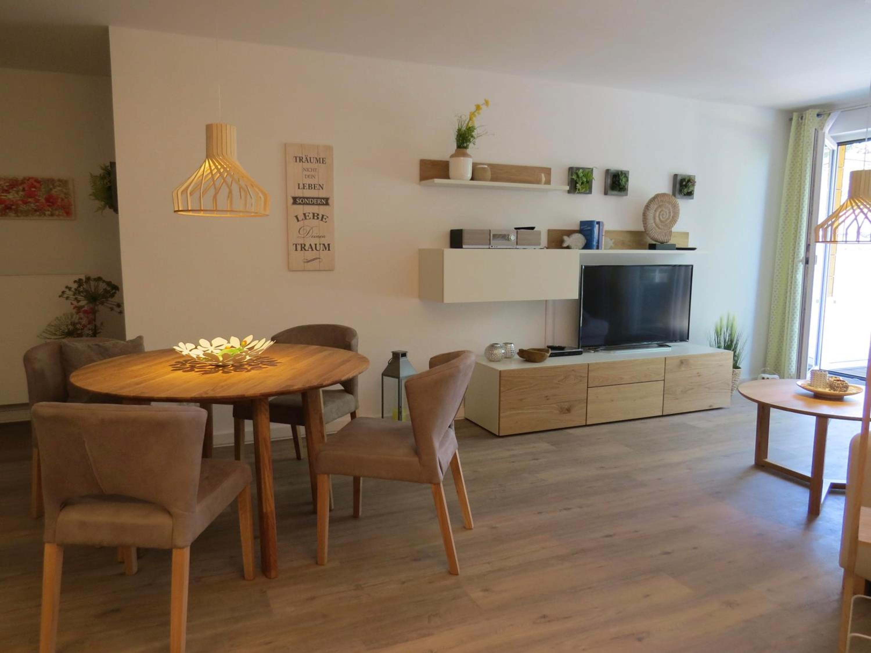 One-Bedroom Apartment with Terrace photo 2