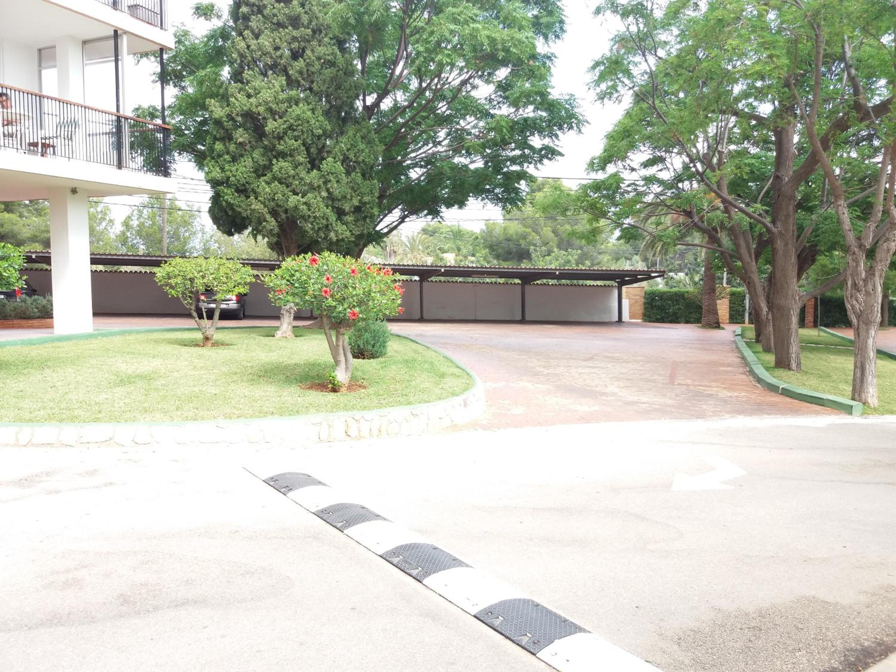 Apartment with Sea View - Photo 4
