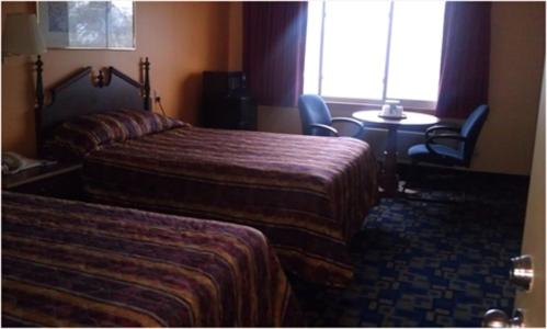 Double Room with Two Double Beds - Photo 3