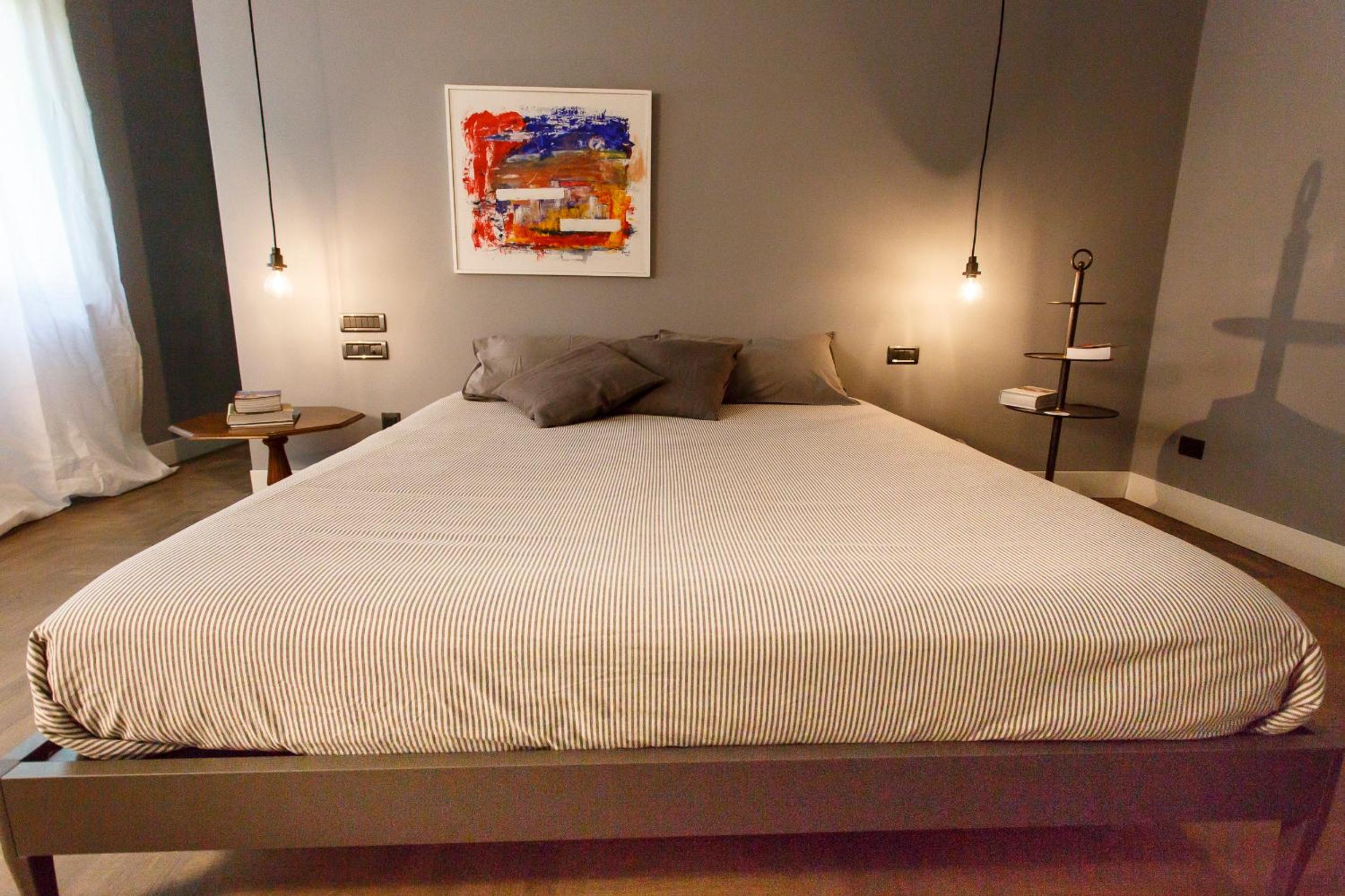 Queen Room photo 1