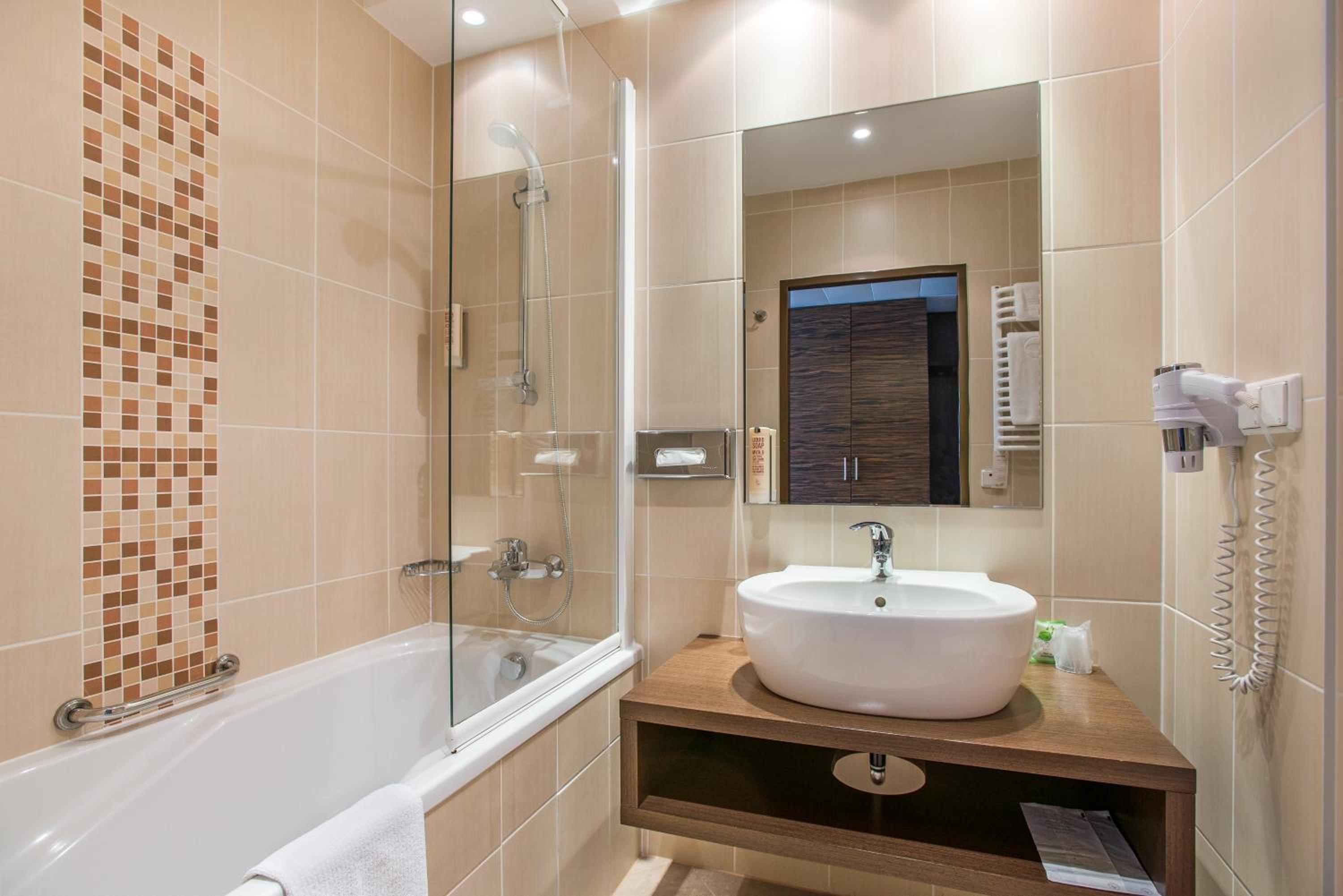 Double Room - Photo 2