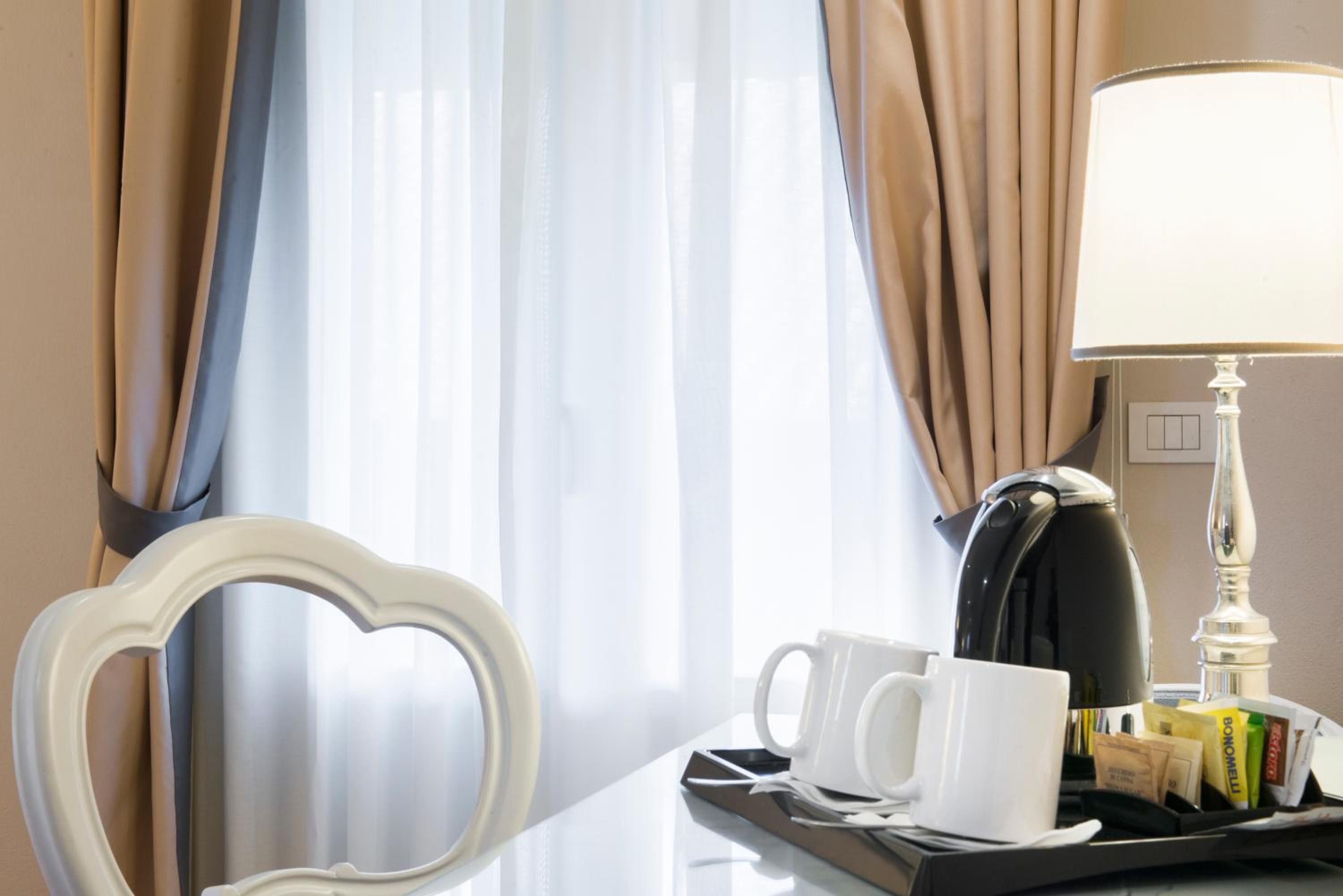 Double or Twin Room with Terrace photo 2
