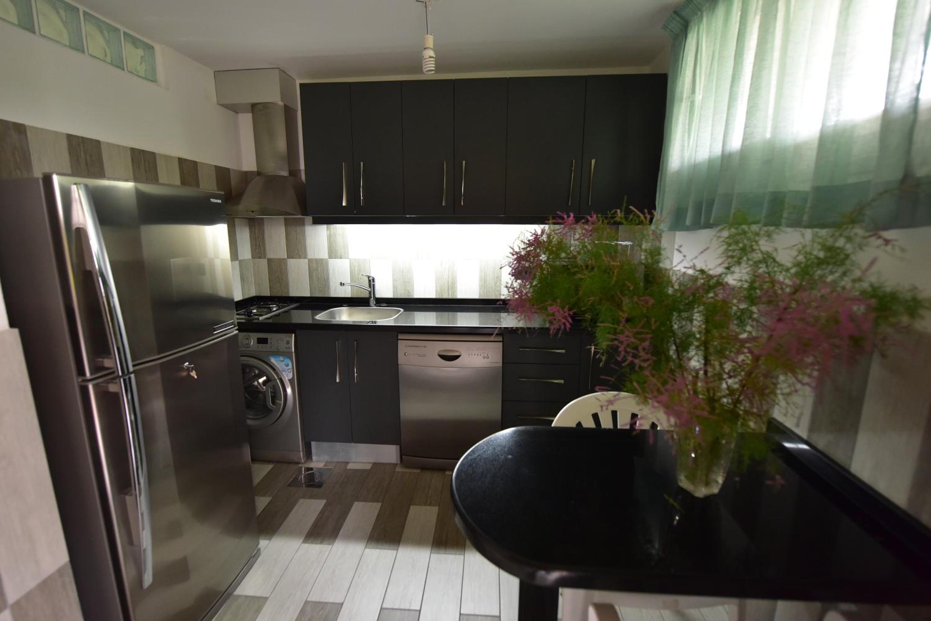 Deluxe Double Room (2 Adults + 1 Child) photo 2