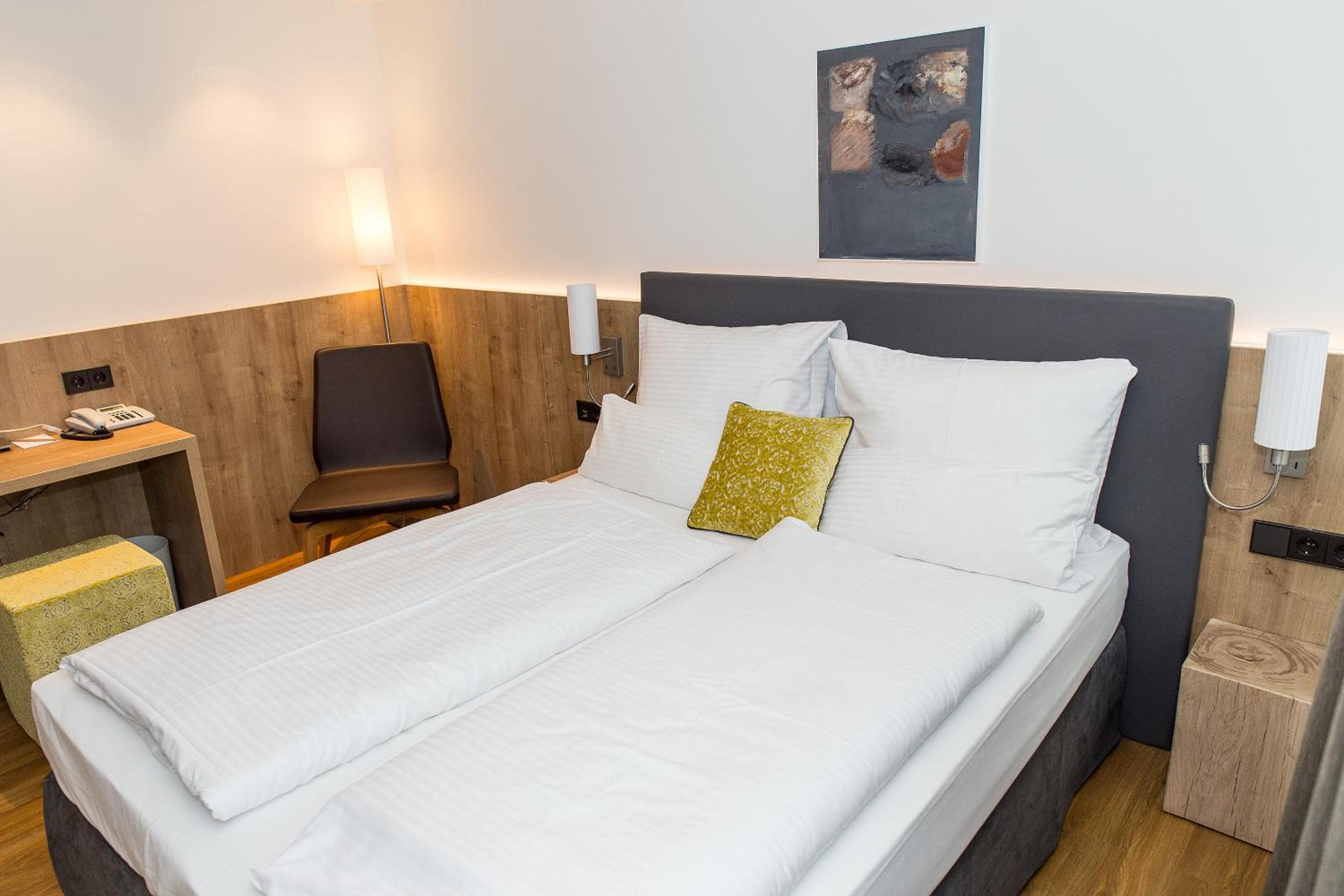 Standard Double Room photo 3