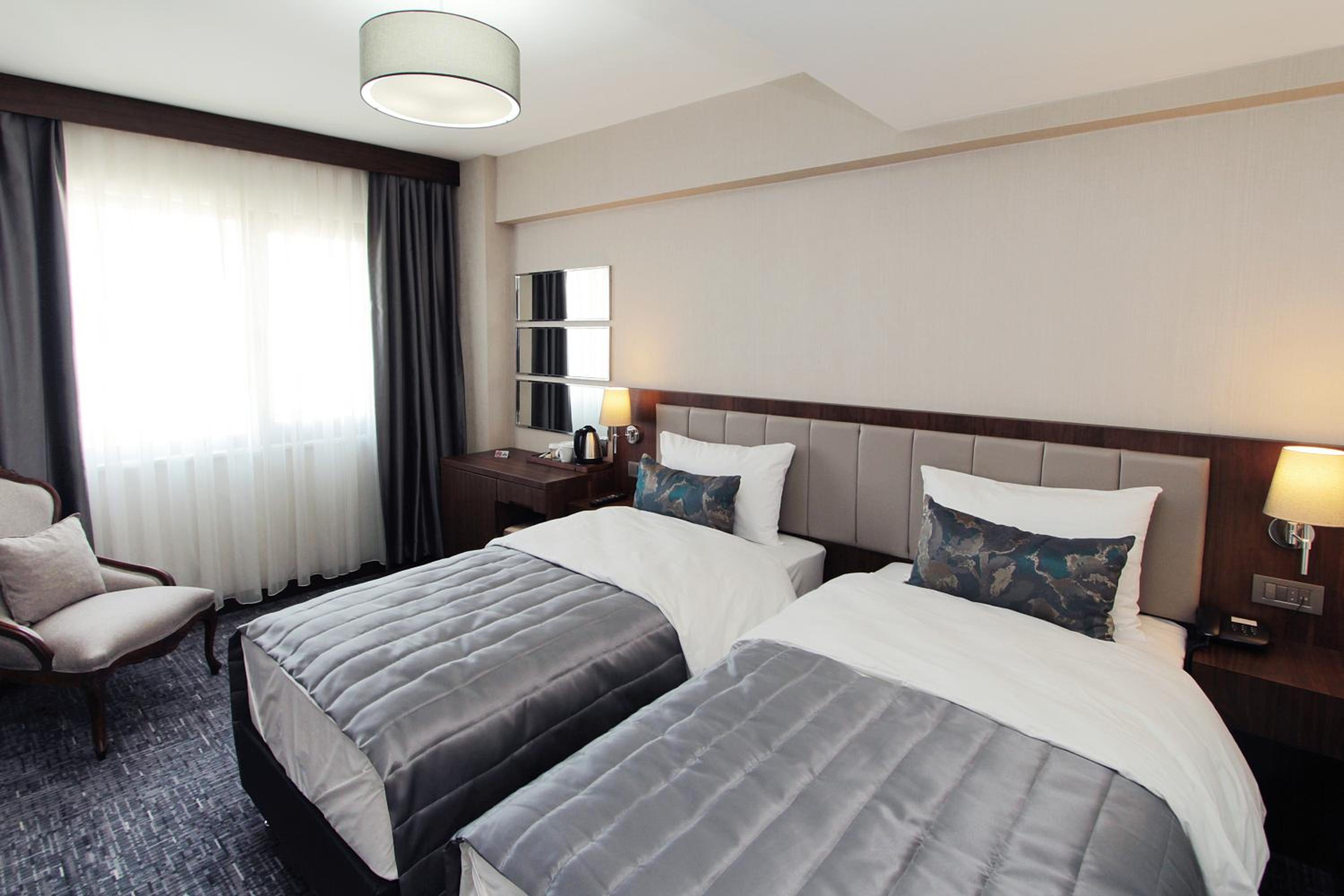 Double or Twin Room photo 2