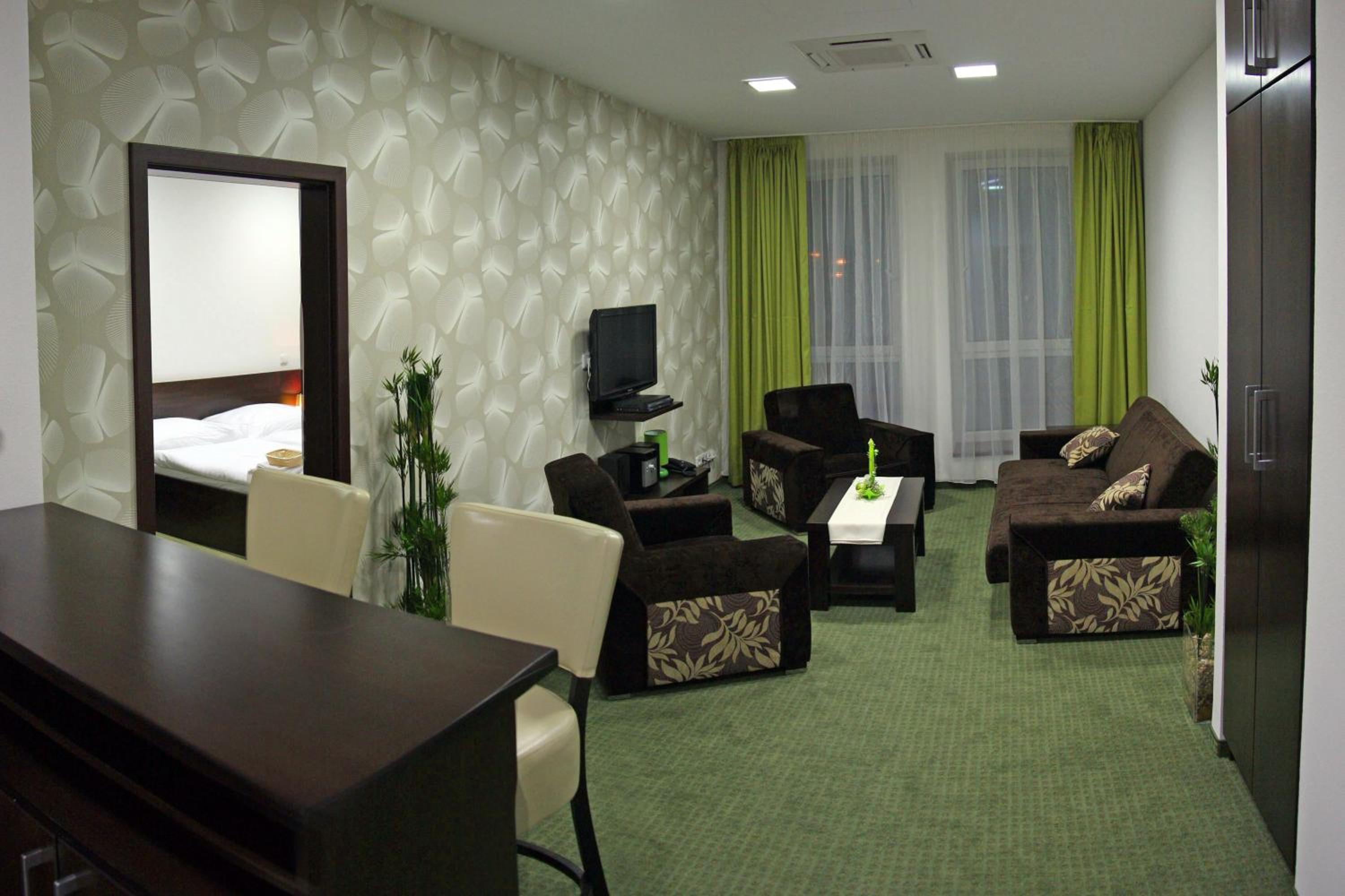 Deluxe Apartment photo 2