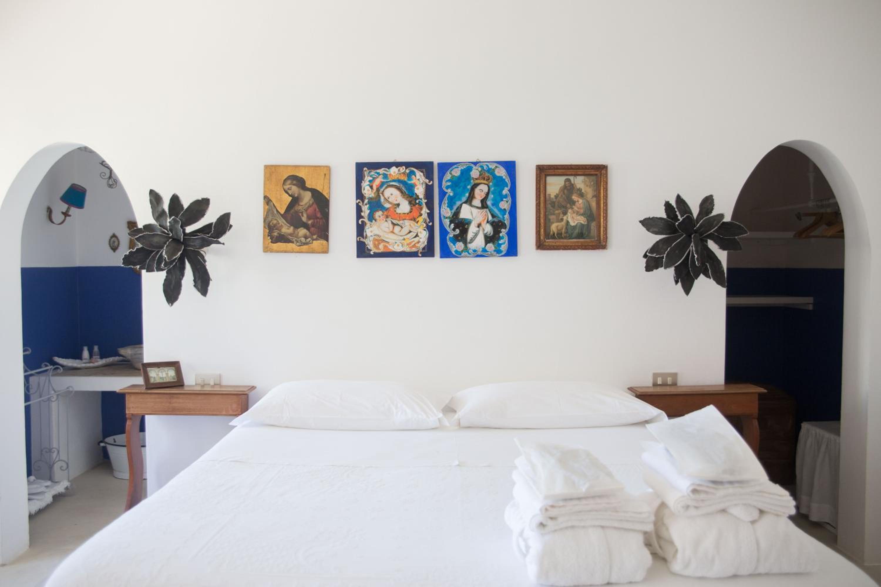 Superior Double Room with Garden View - Photo 4