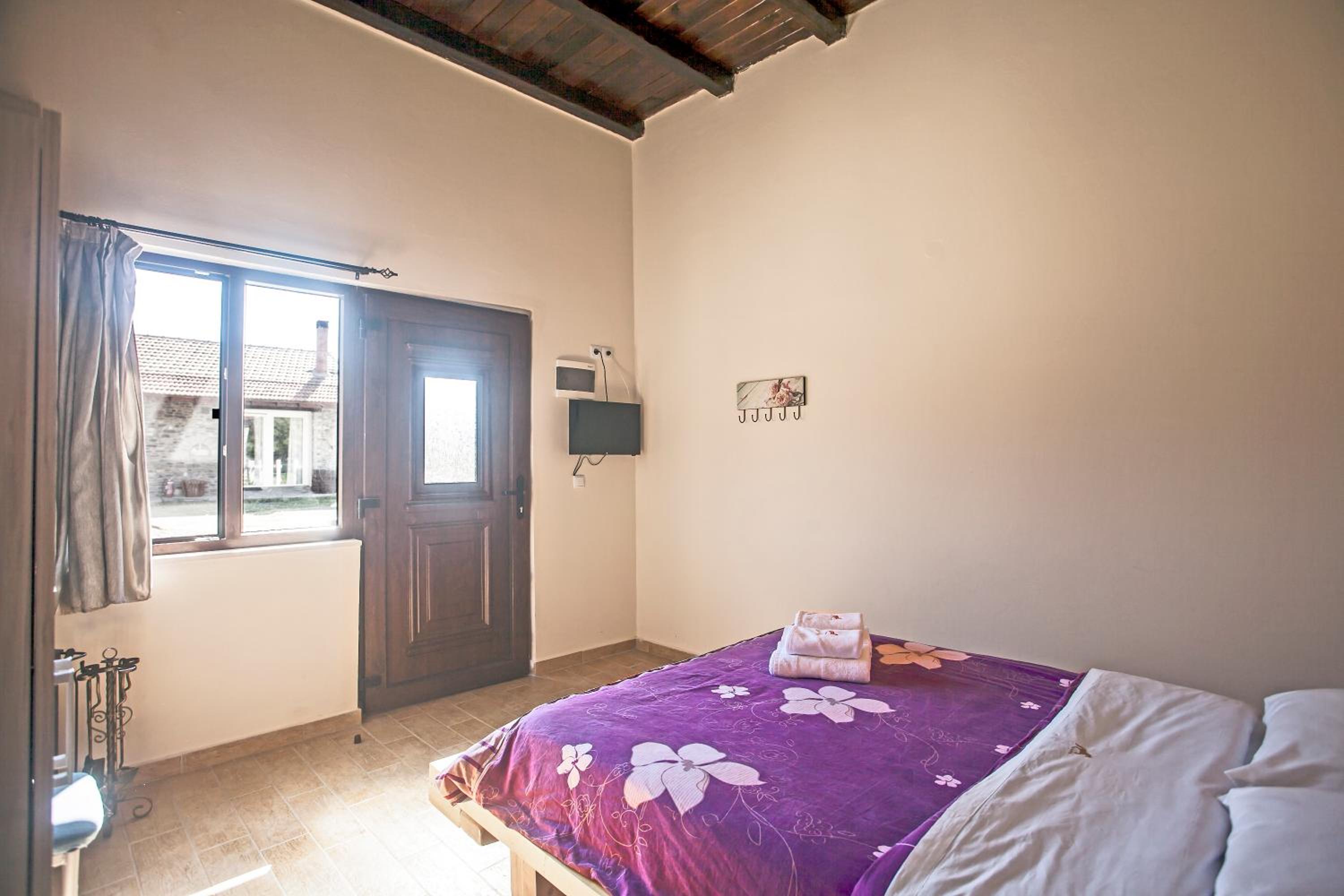 Standard Double Room photo 3