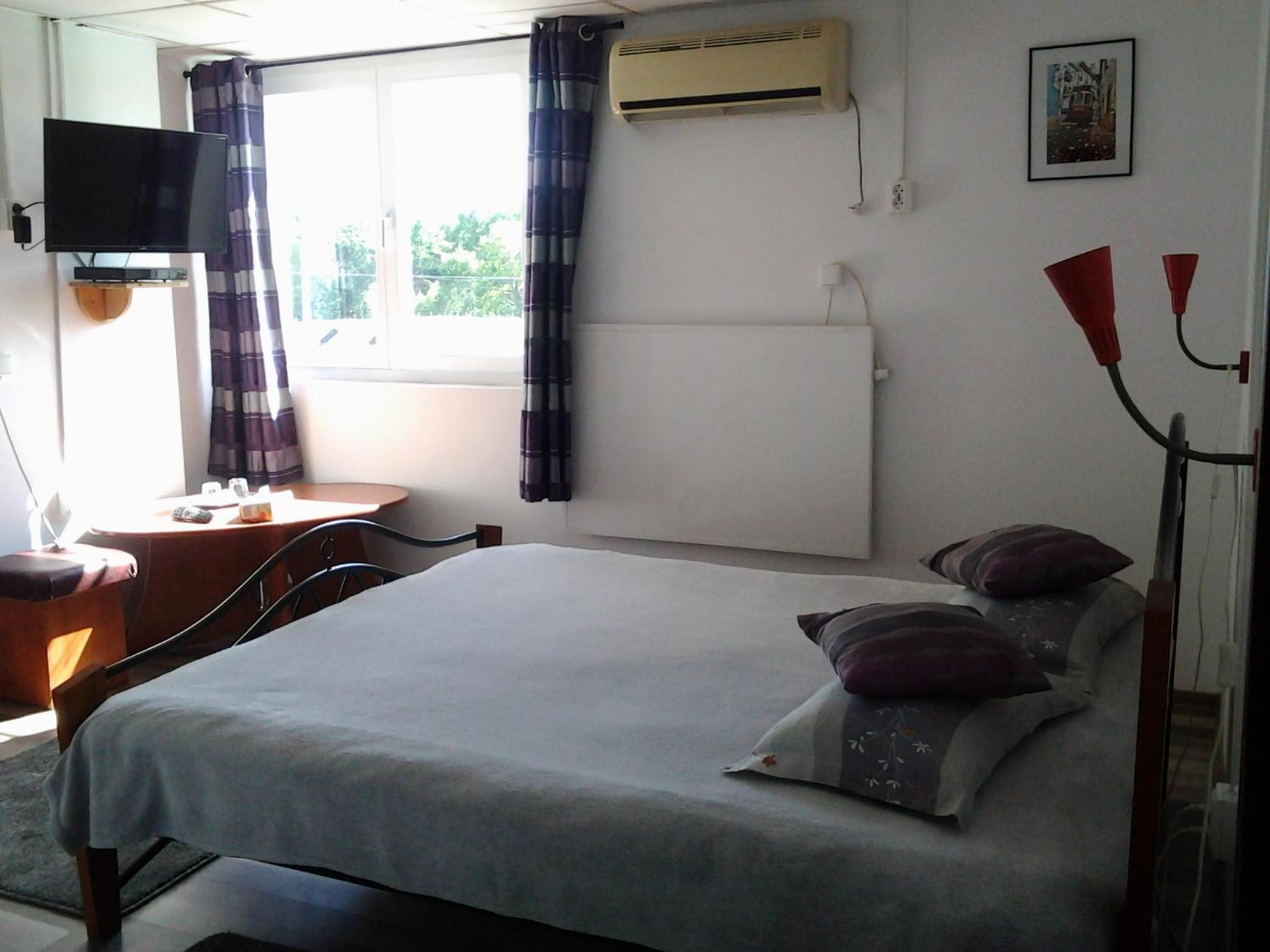 Double Room - Photo 3