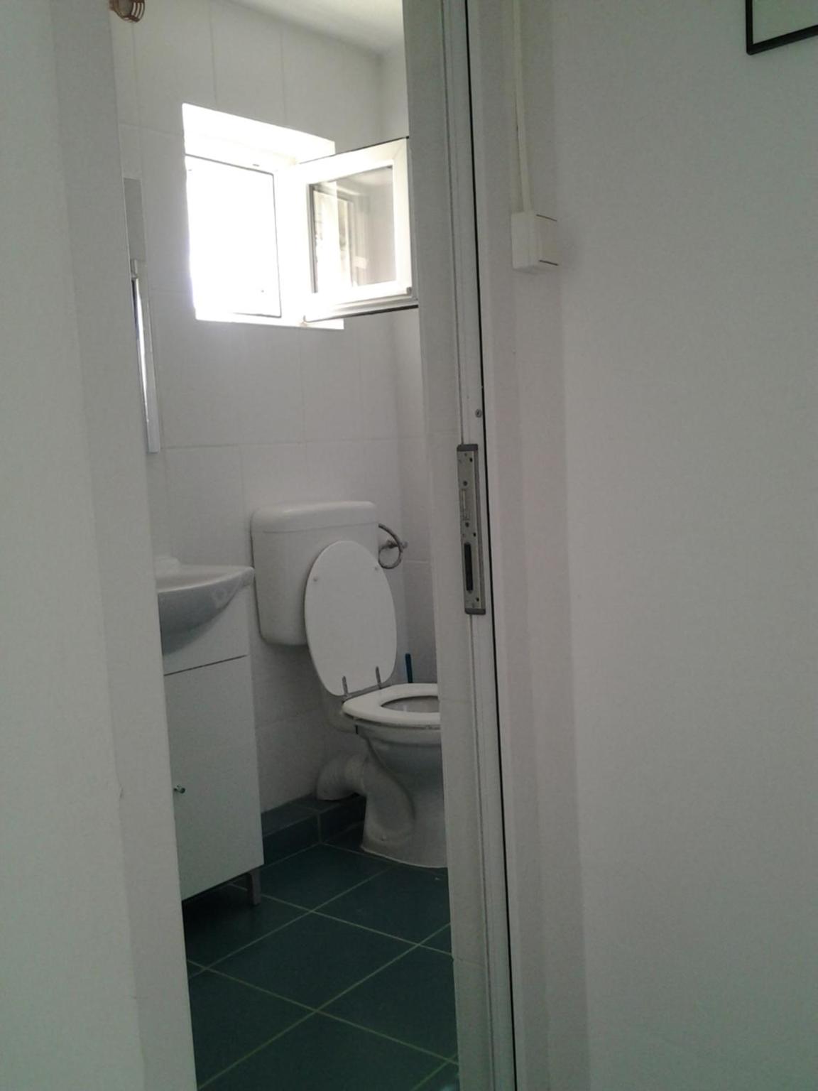 Double Room - Photo 7