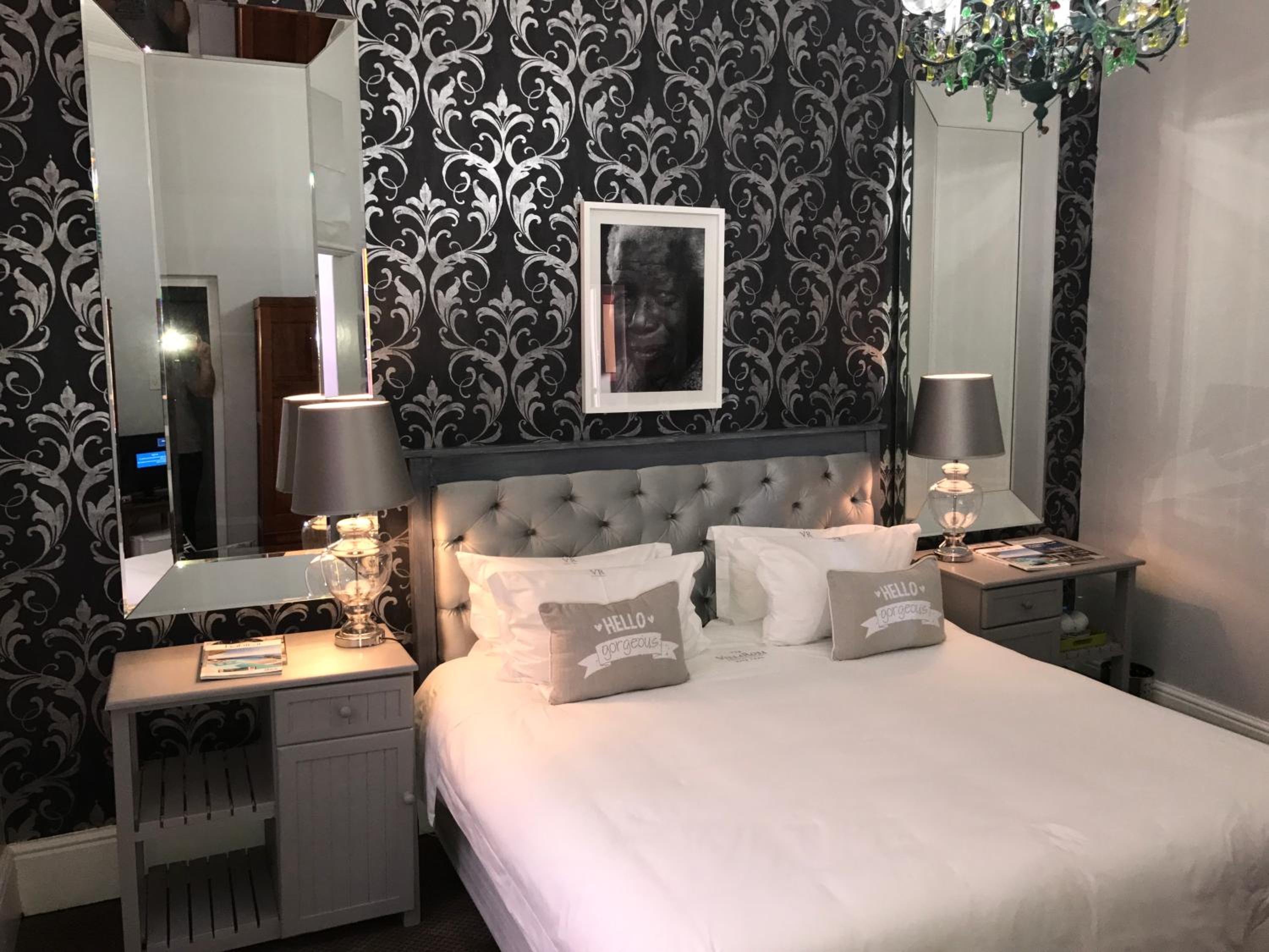 Deluxe Double or Twin Room - Photo 2
