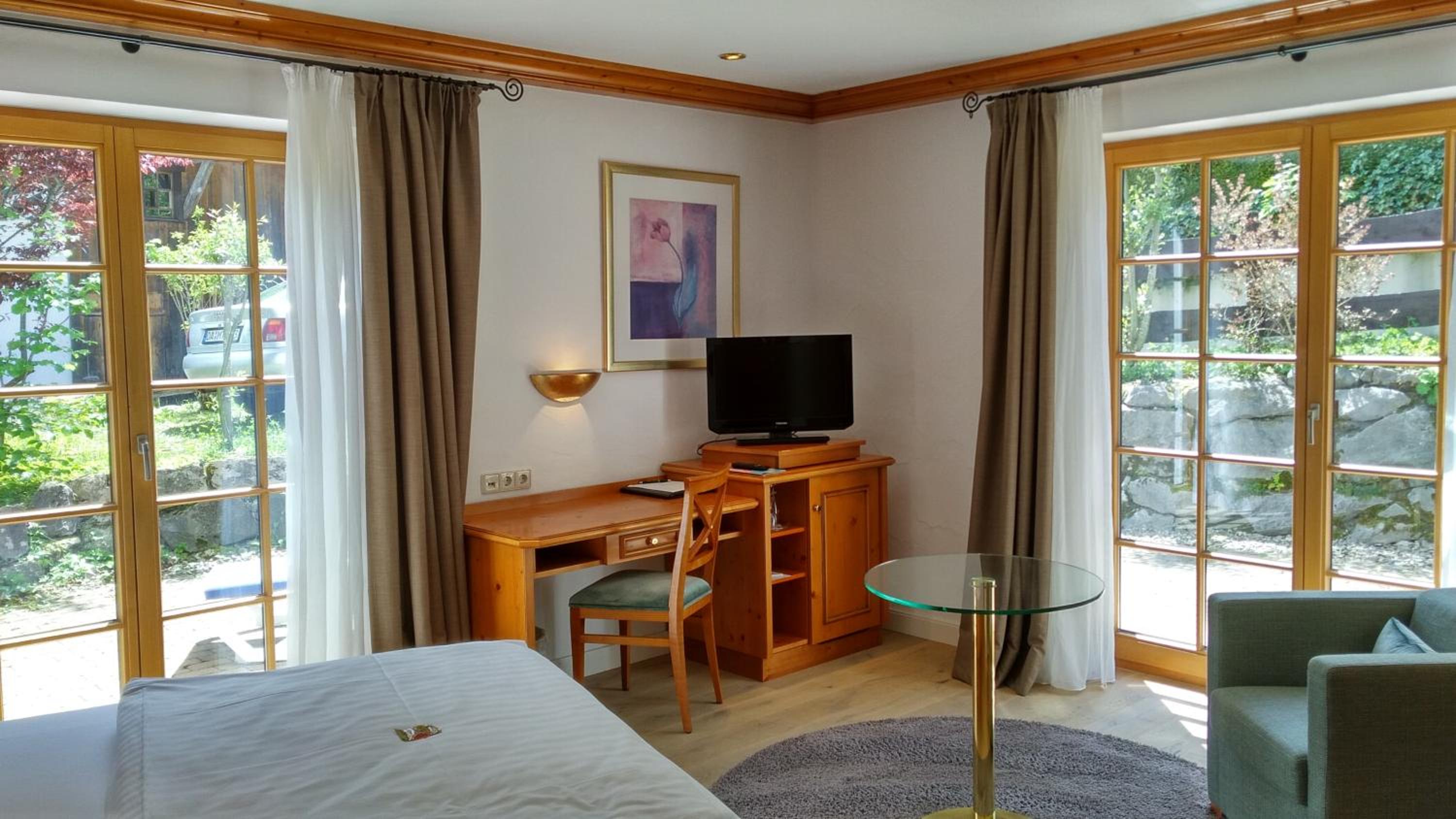 Double Room with Queensize 5.2 ft (mainly Annex) - Photo 12