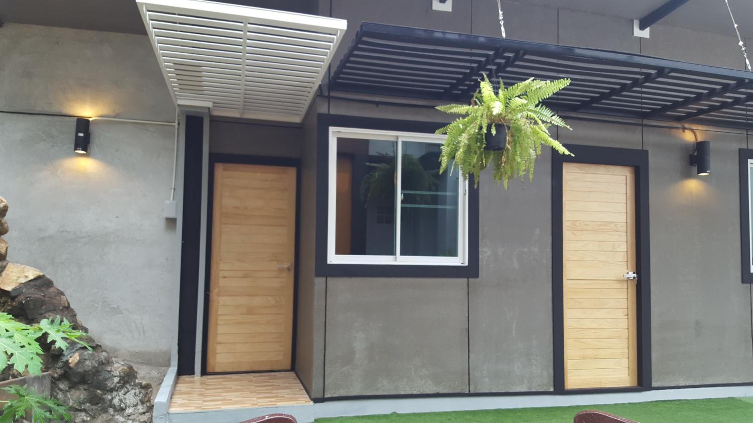 Two-Bedroom House photo 3