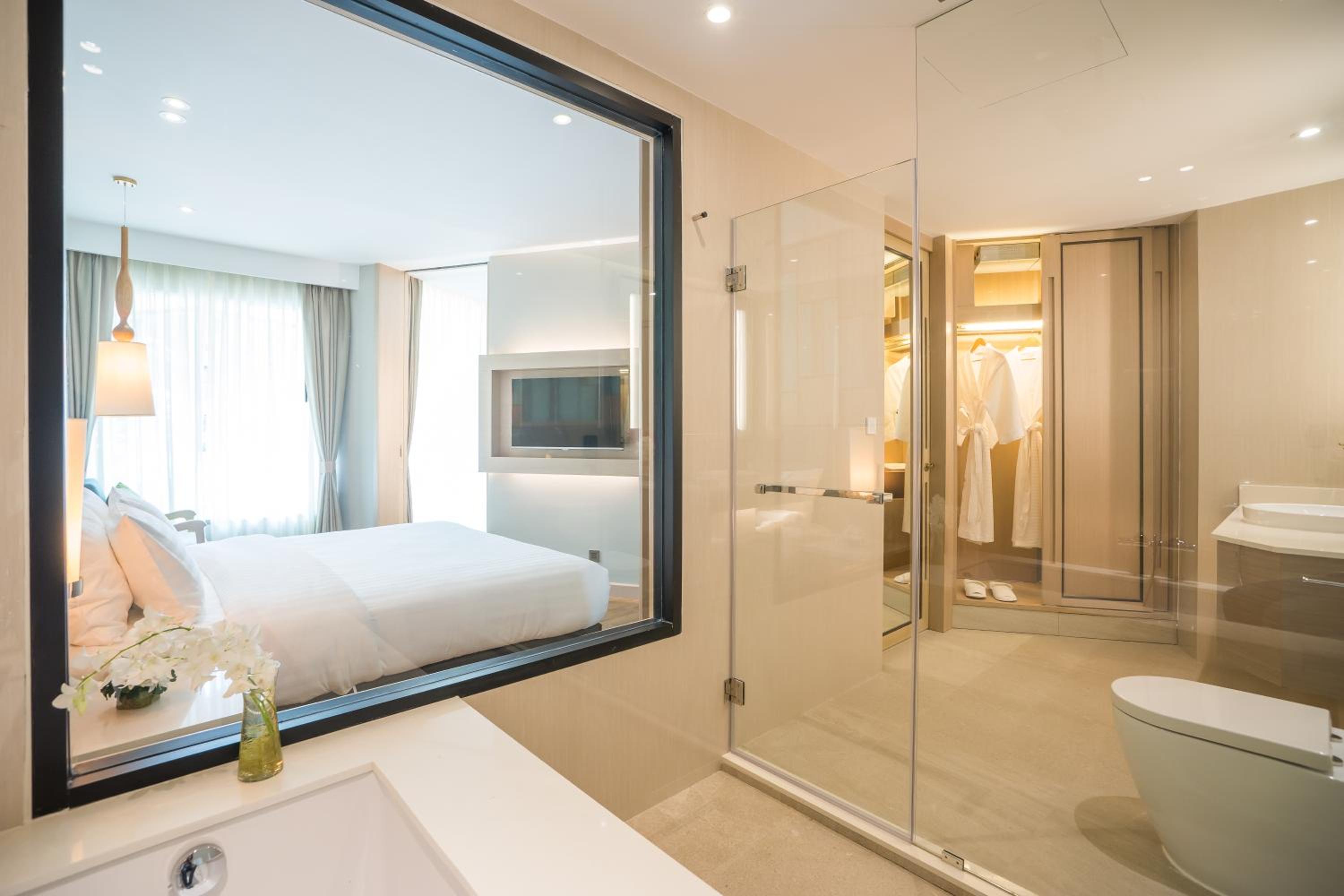 AVANI Pool Access Suite photo 3