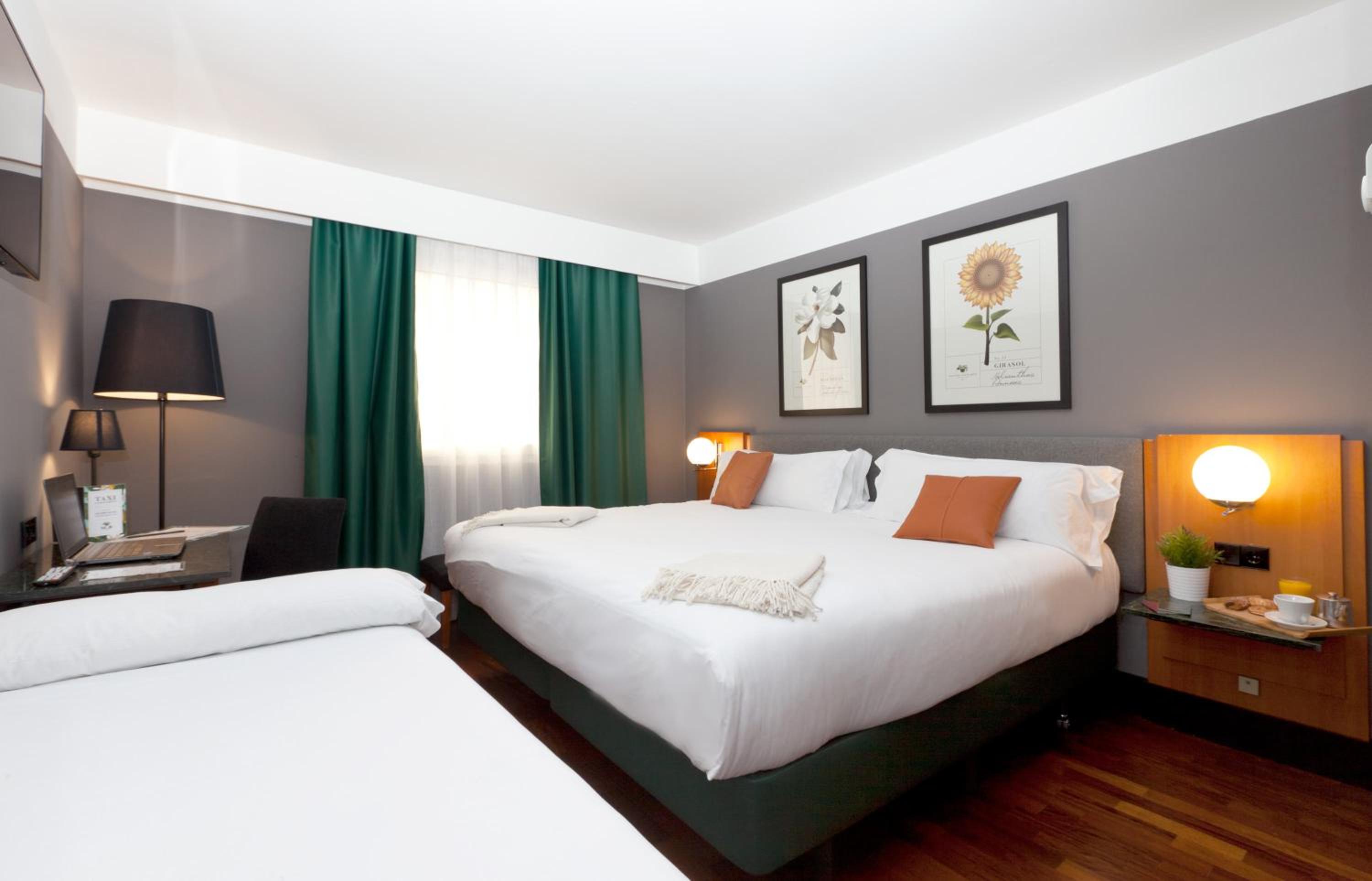 Triple Room - Photo 9